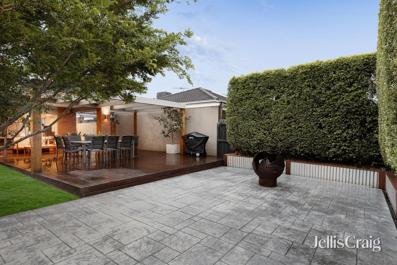 3 Counthan Terrace, Doreen image 15