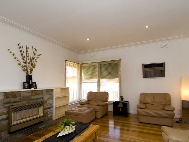 3 Craigie Road, Newtown image 2