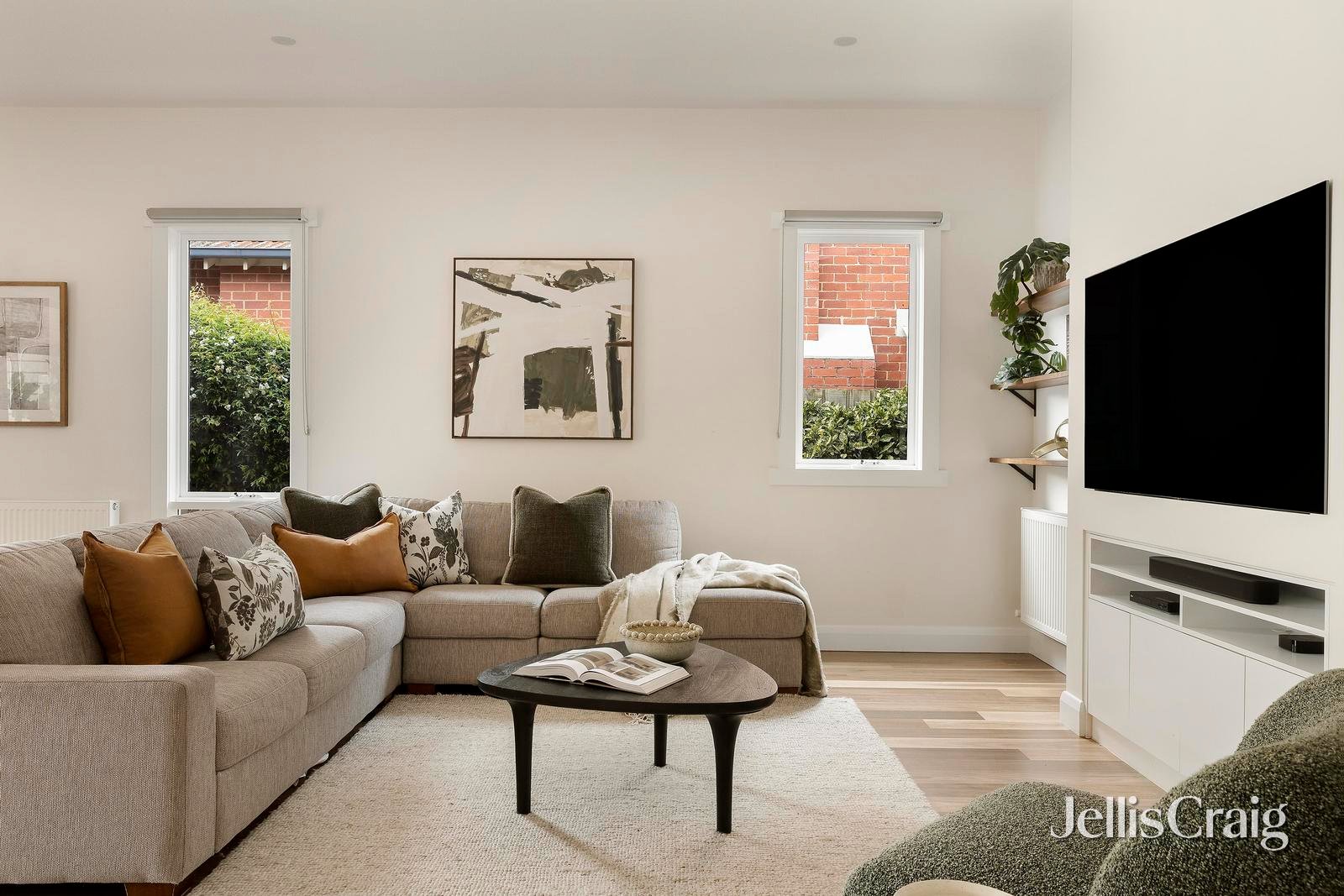 3 Crisp Street, Essendon image 2