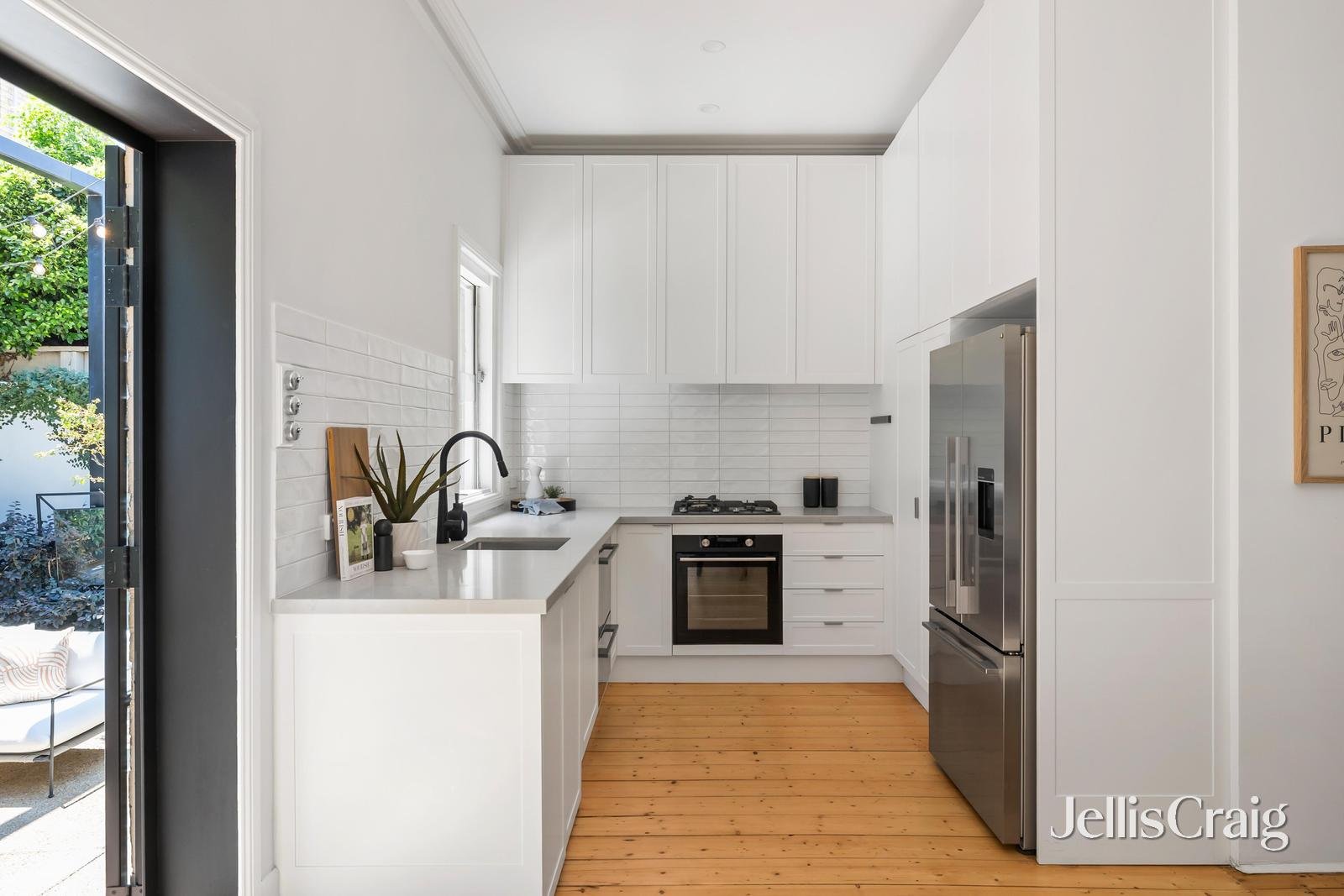 3 Culshaw Street, Toorak image 5