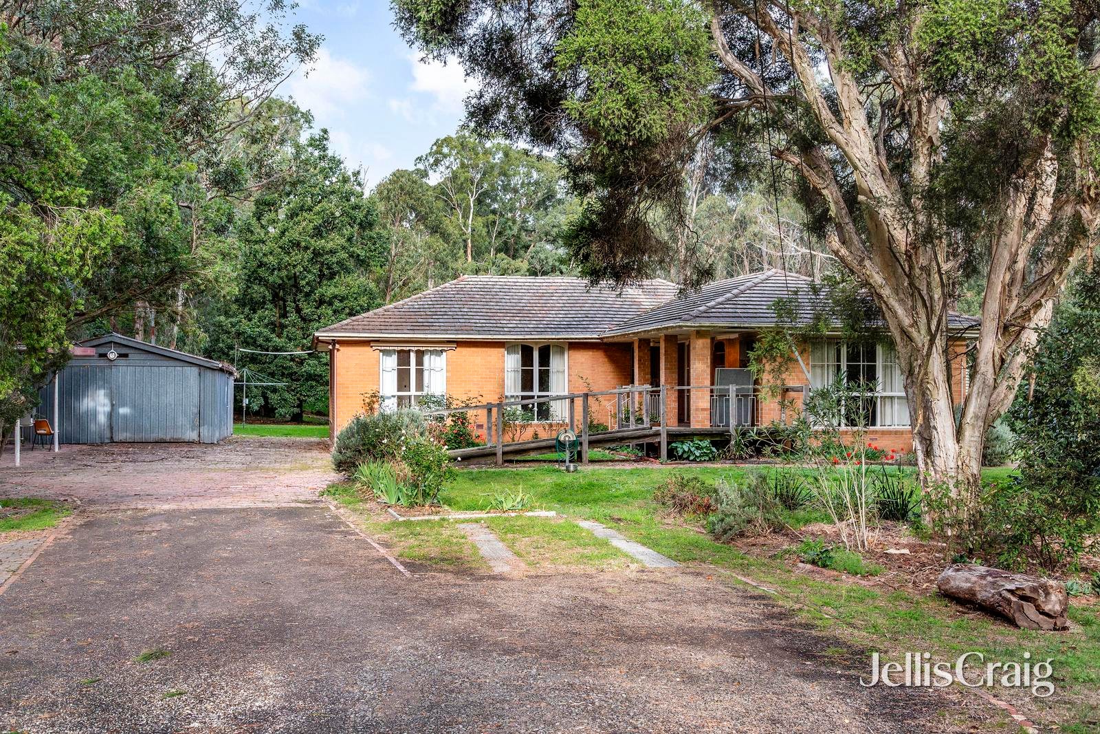 3 Currawong Lane, Greensborough image 3
