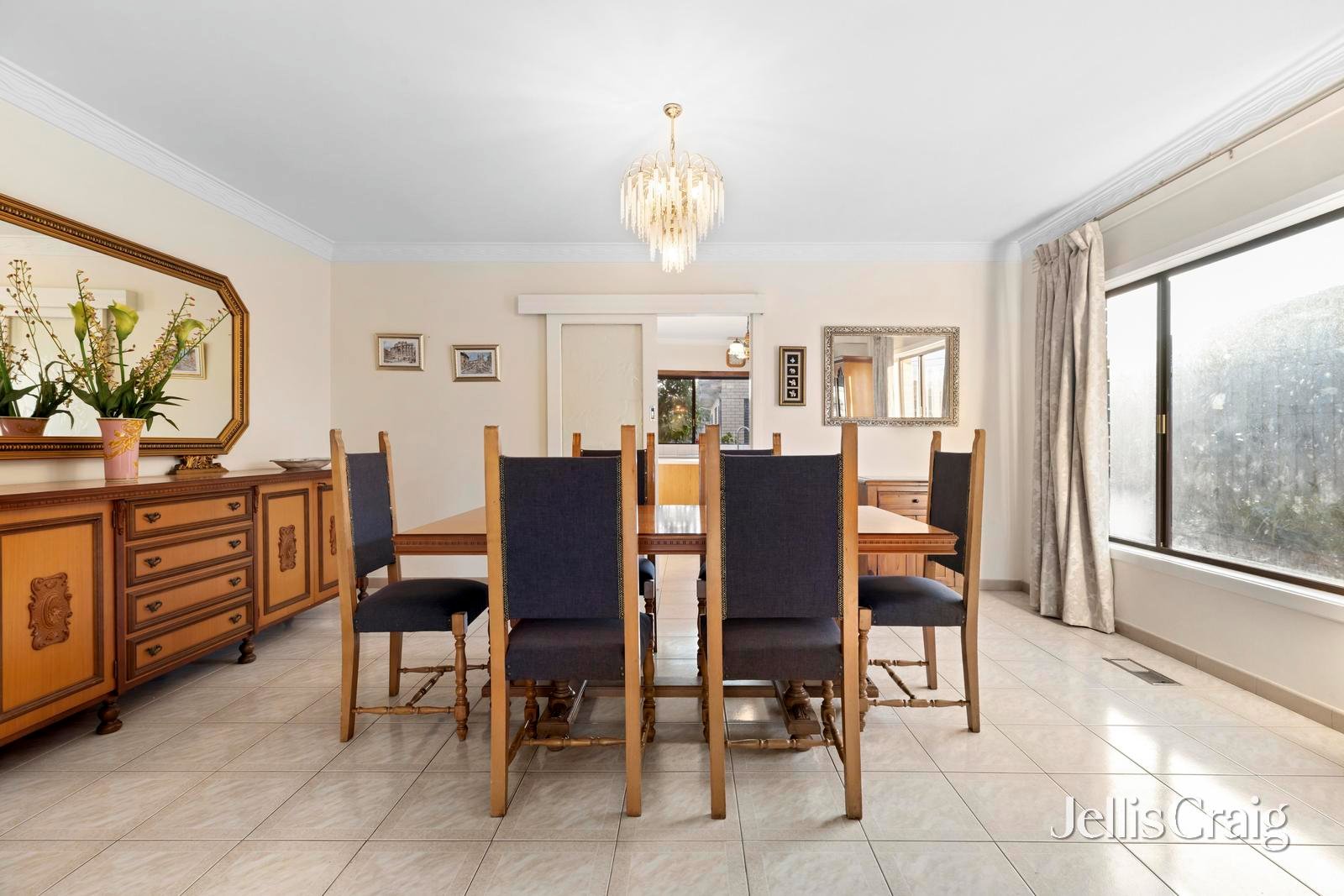 3 Curtis Avenue, Mount&nbsp;Waverley image 6