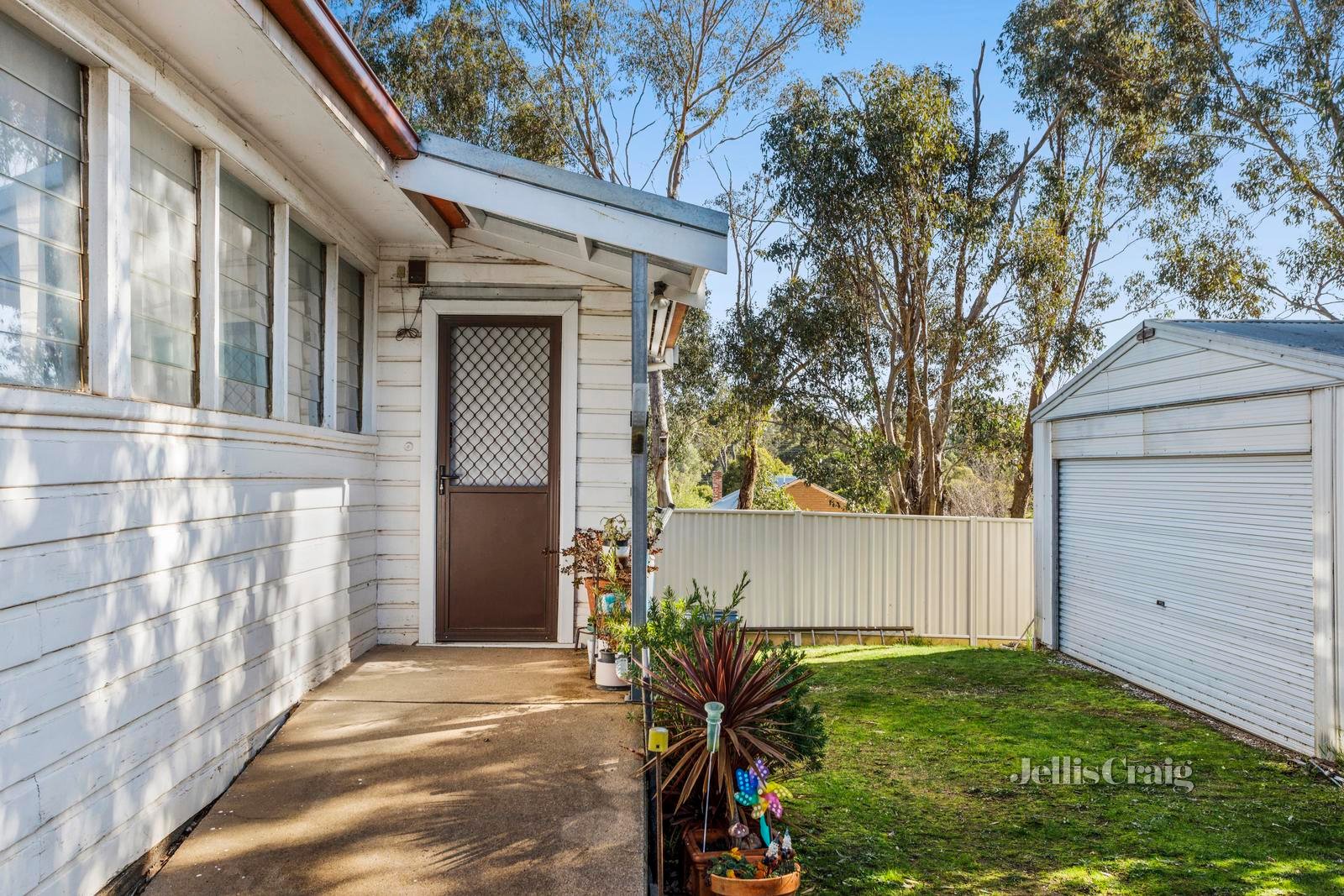 3 Dalma Avenue, Castlemaine image 12