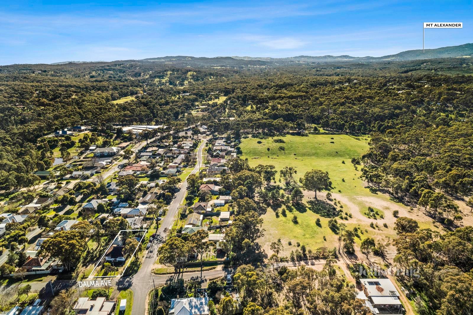 3 Dalma Avenue, Castlemaine image 17