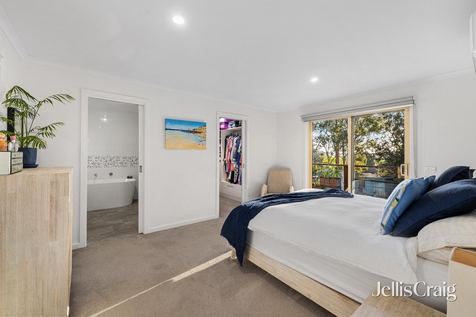 3 Darly Glen, Greensborough image 6