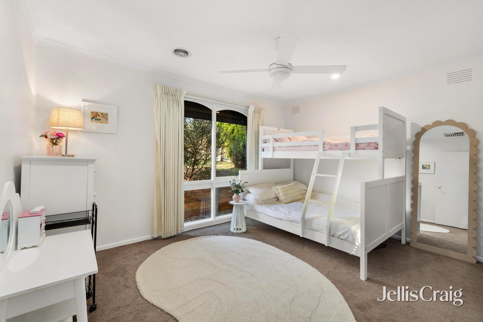 3 Darly Glen, Greensborough image 8