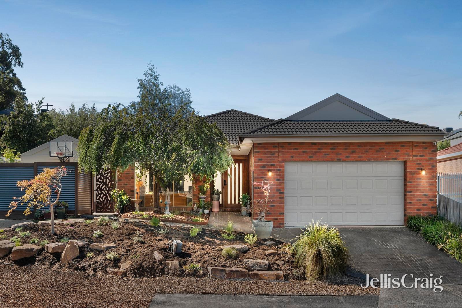 3 Darnley Way, Mooroolbark image 1