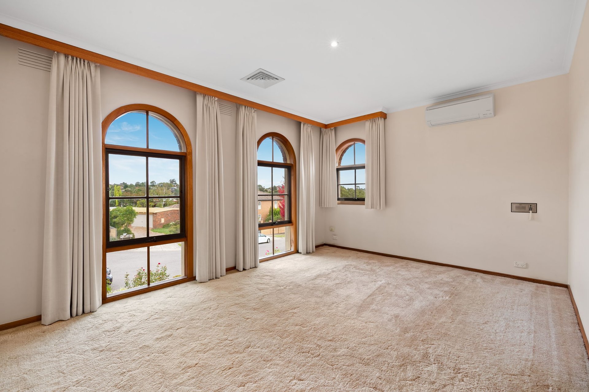 3 Denham Court, Templestowe image 6