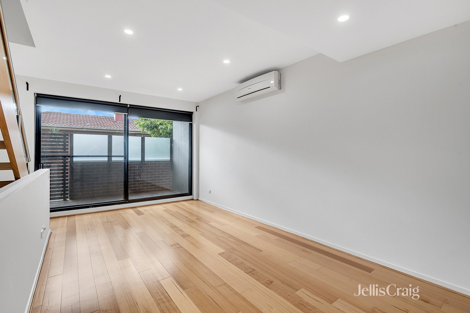 3 Dianella Walkway, Brunswick East image 1