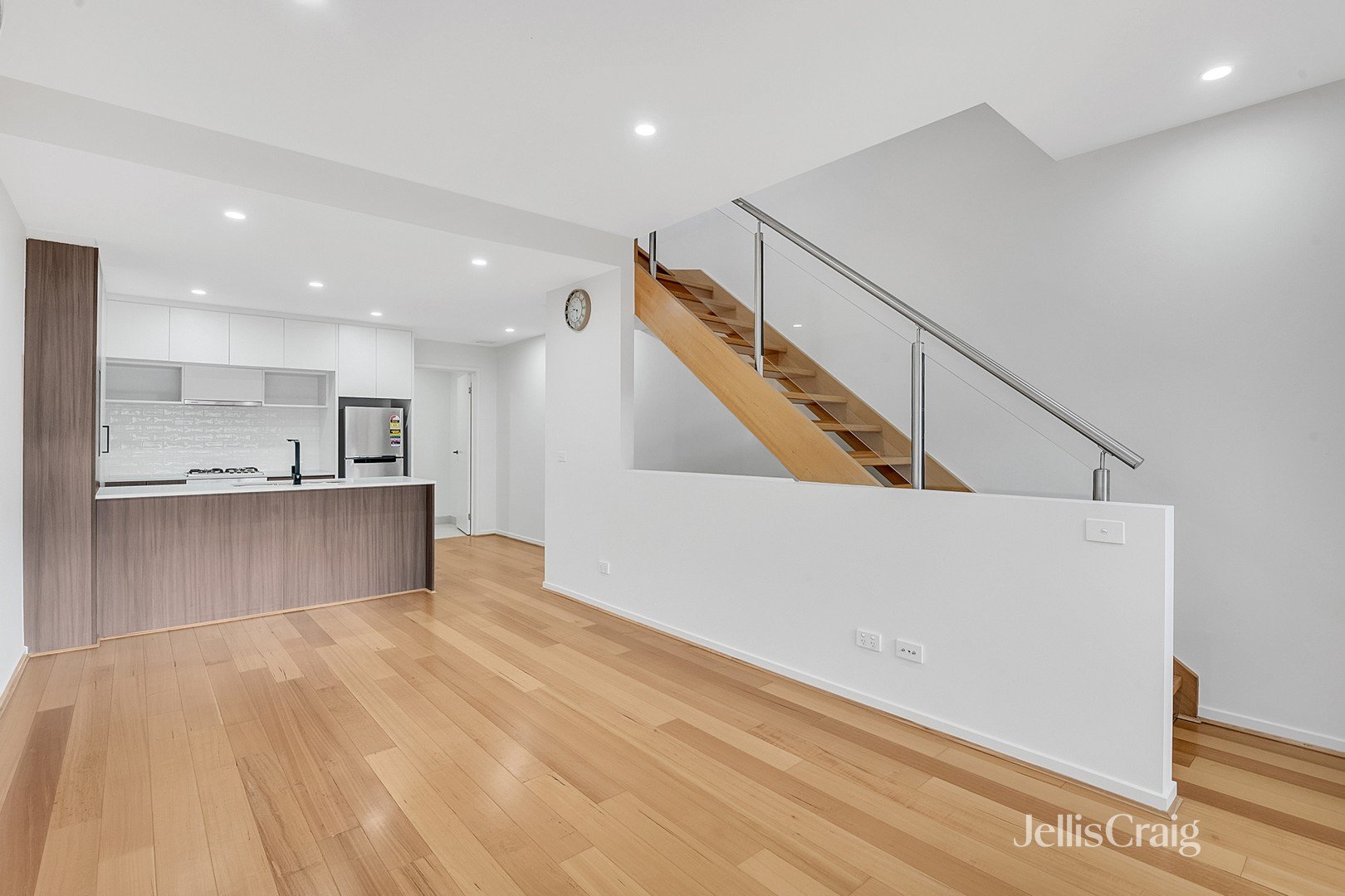 3 Dianella Walkway, Brunswick East image 2