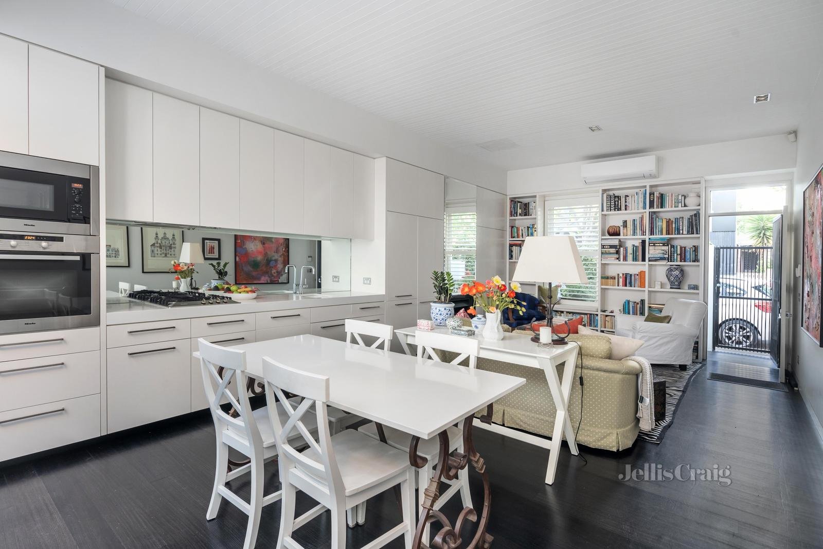 3 Draper Street, Albert Park image 2