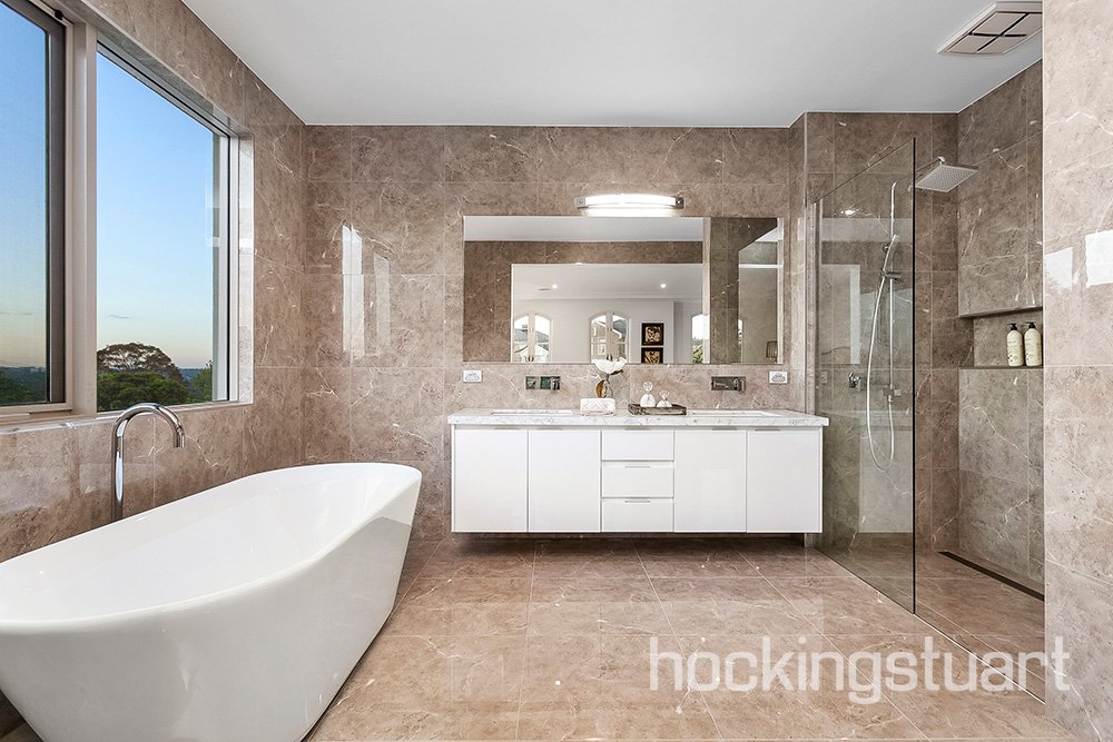 3 Dumblane Street, Balwyn North image 9