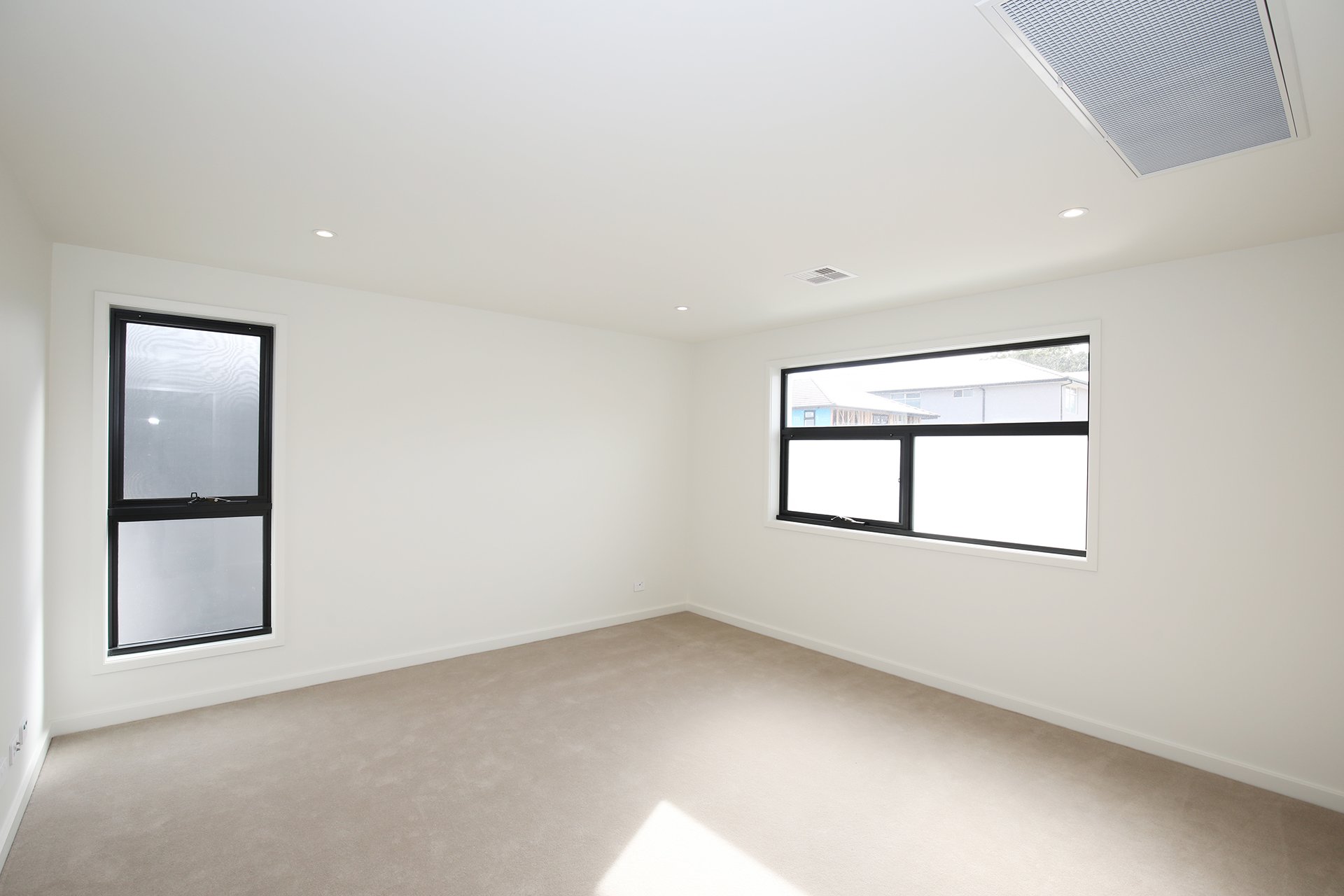 3 Durban Lane, Doncaster image 5