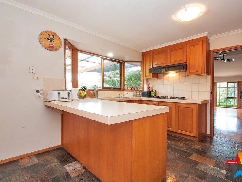 3 Dyson Court, Mooroolbark image 6