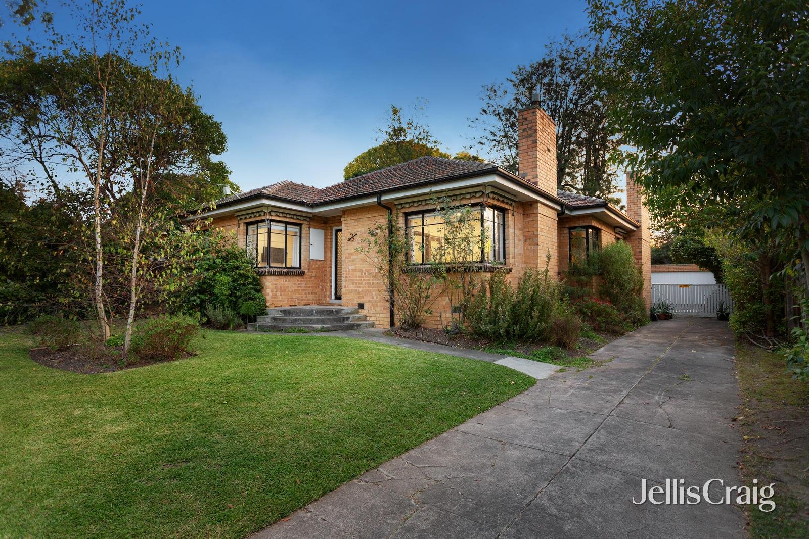 3 Edgoose Avenue, Mont&nbsp;Albert&nbsp;North image 1