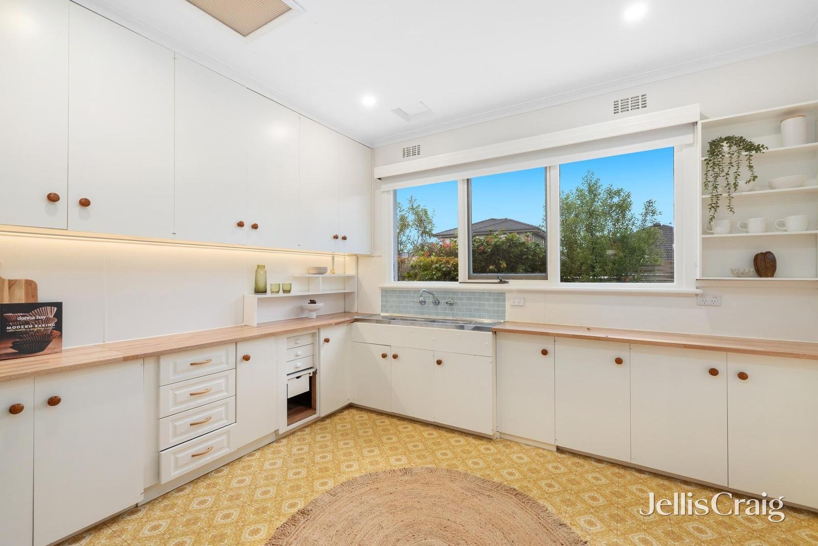 3 Elmhurst Road, Blackburn image 3