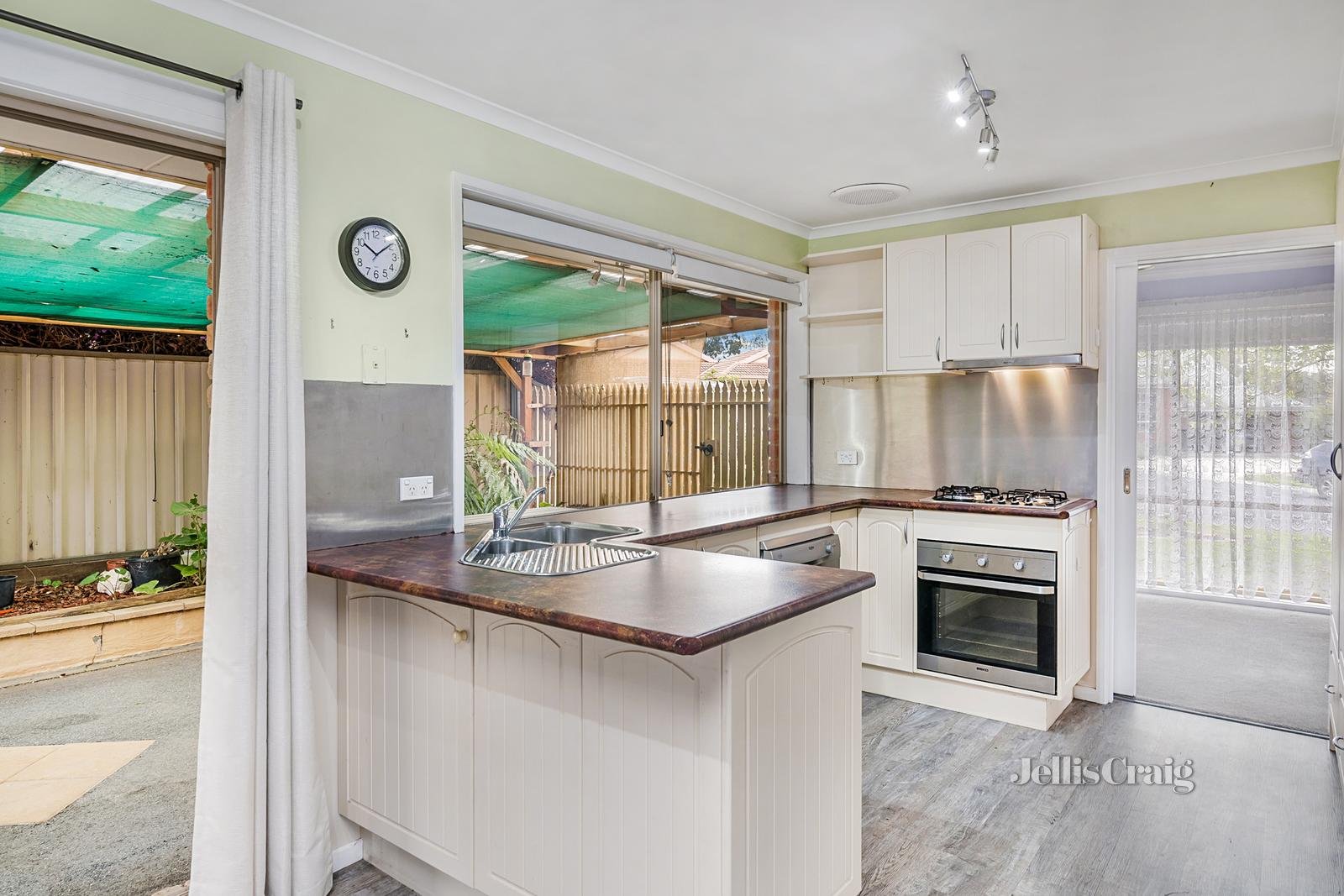 3 Ely Court, Castlemaine image 5