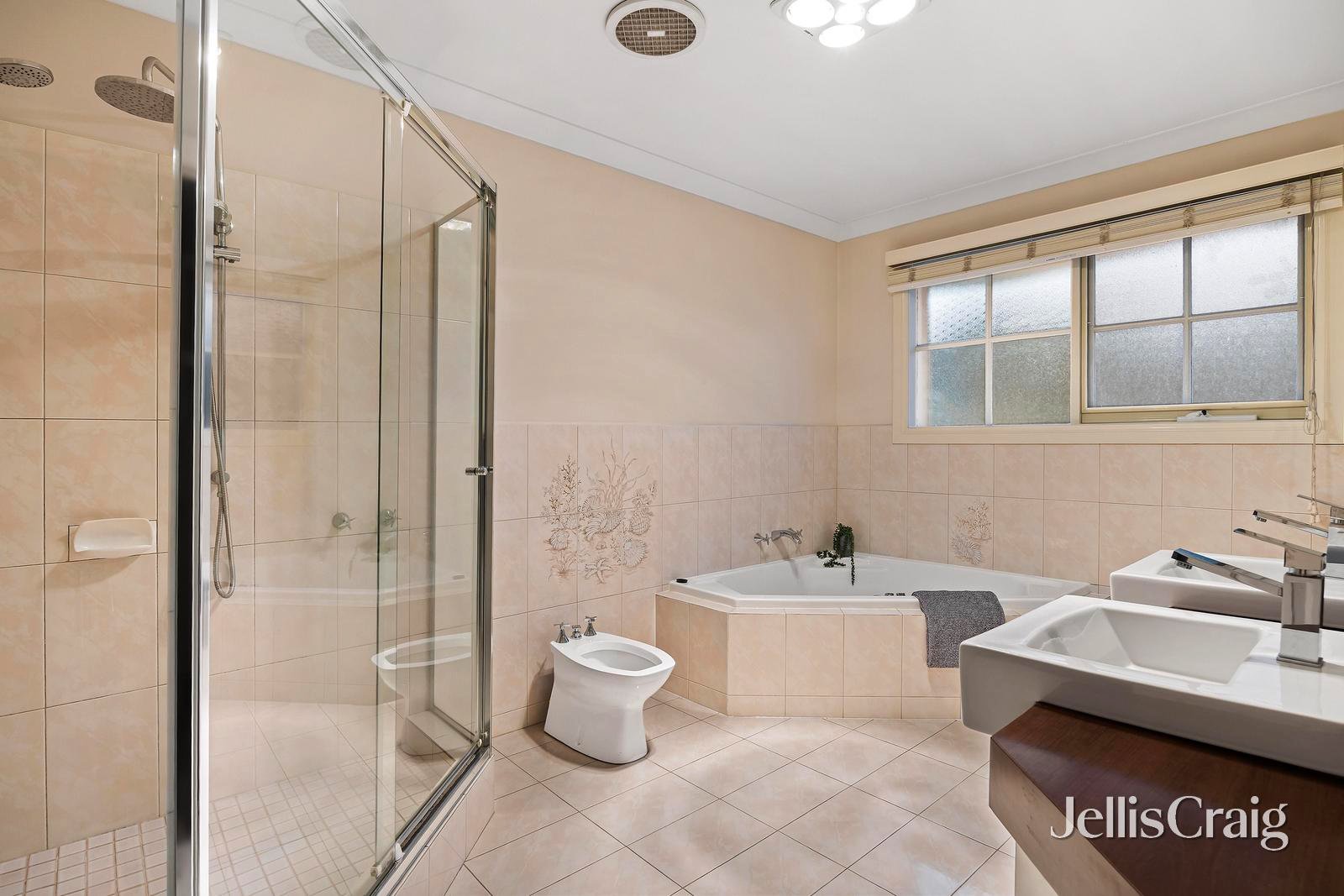 3 Era Court, Donvale image 15