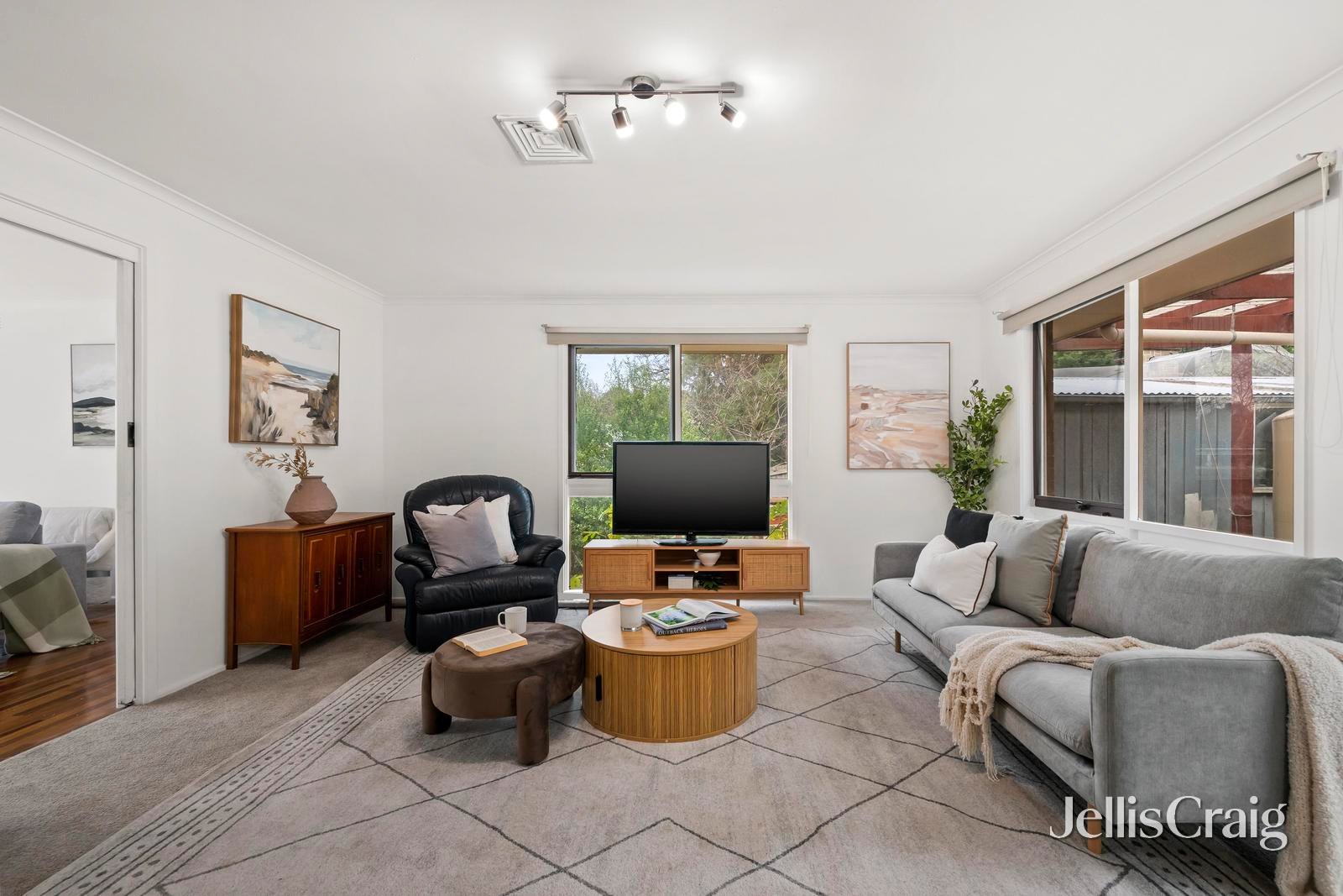3 Erang Court, Mooroolbark image 4
