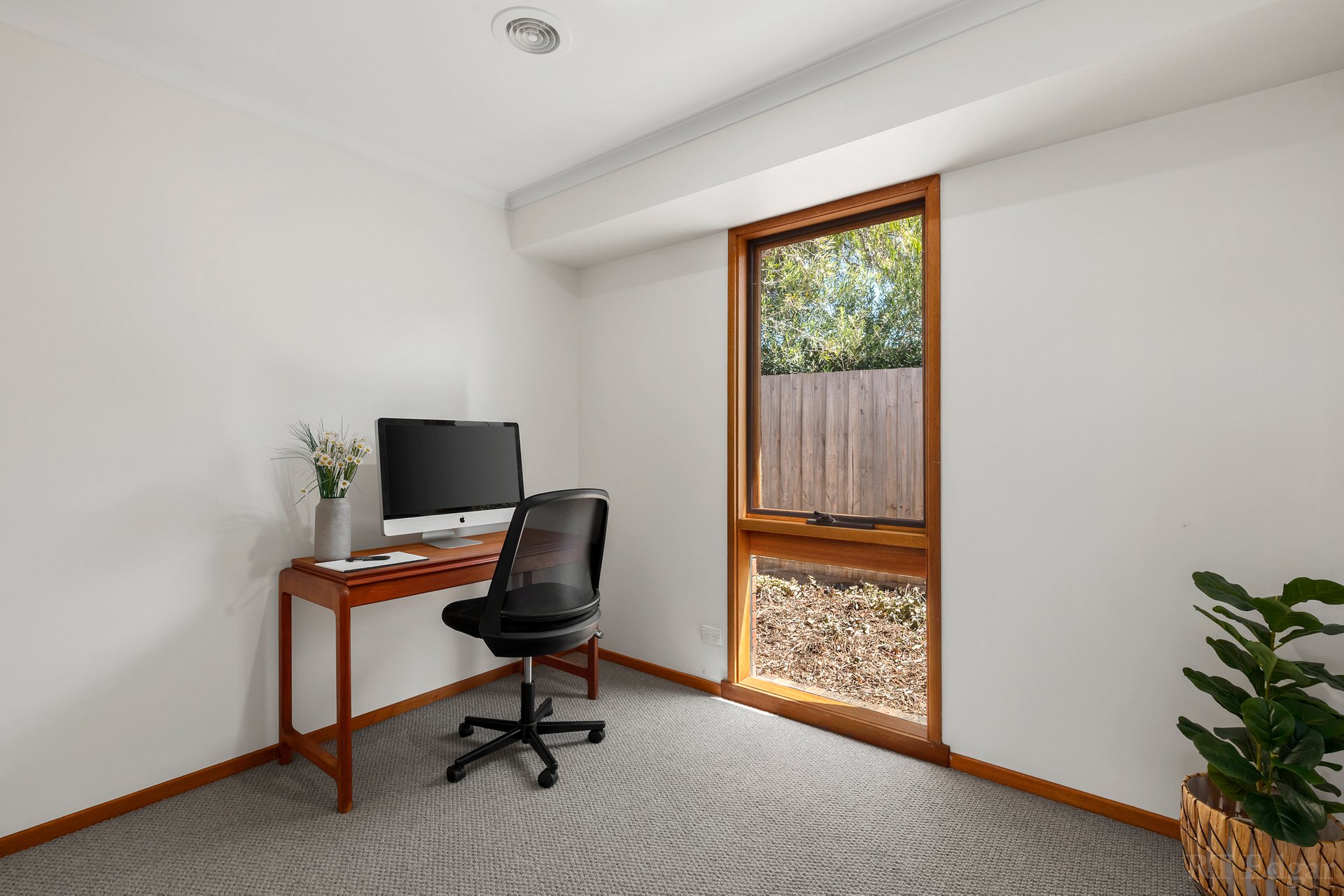 Property Gallery Thumbnail 10