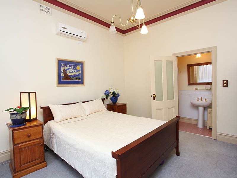 3 Fairlie Street YARRAVILLE