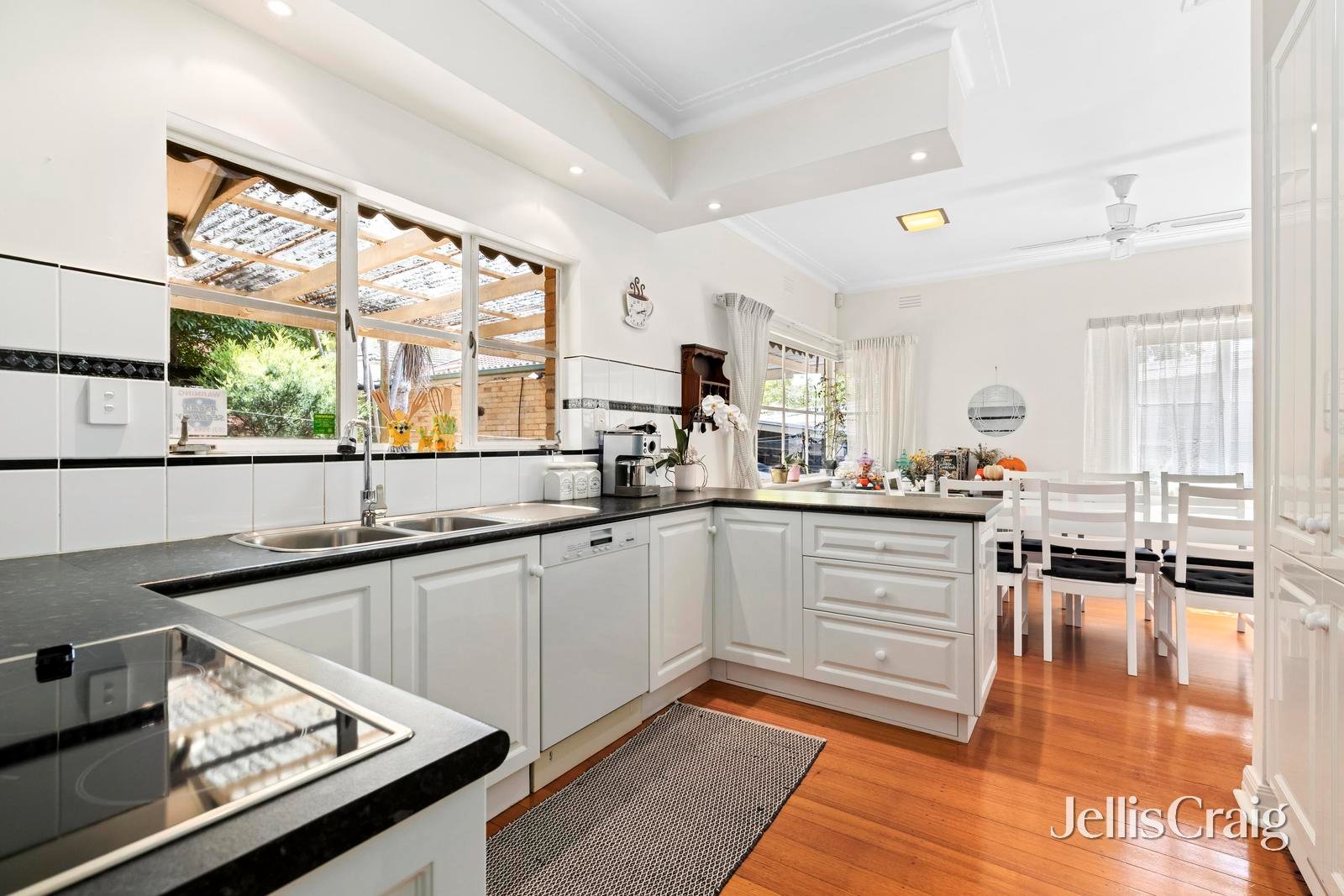 3 Falconer Street, Glen&nbsp;Waverley image 9