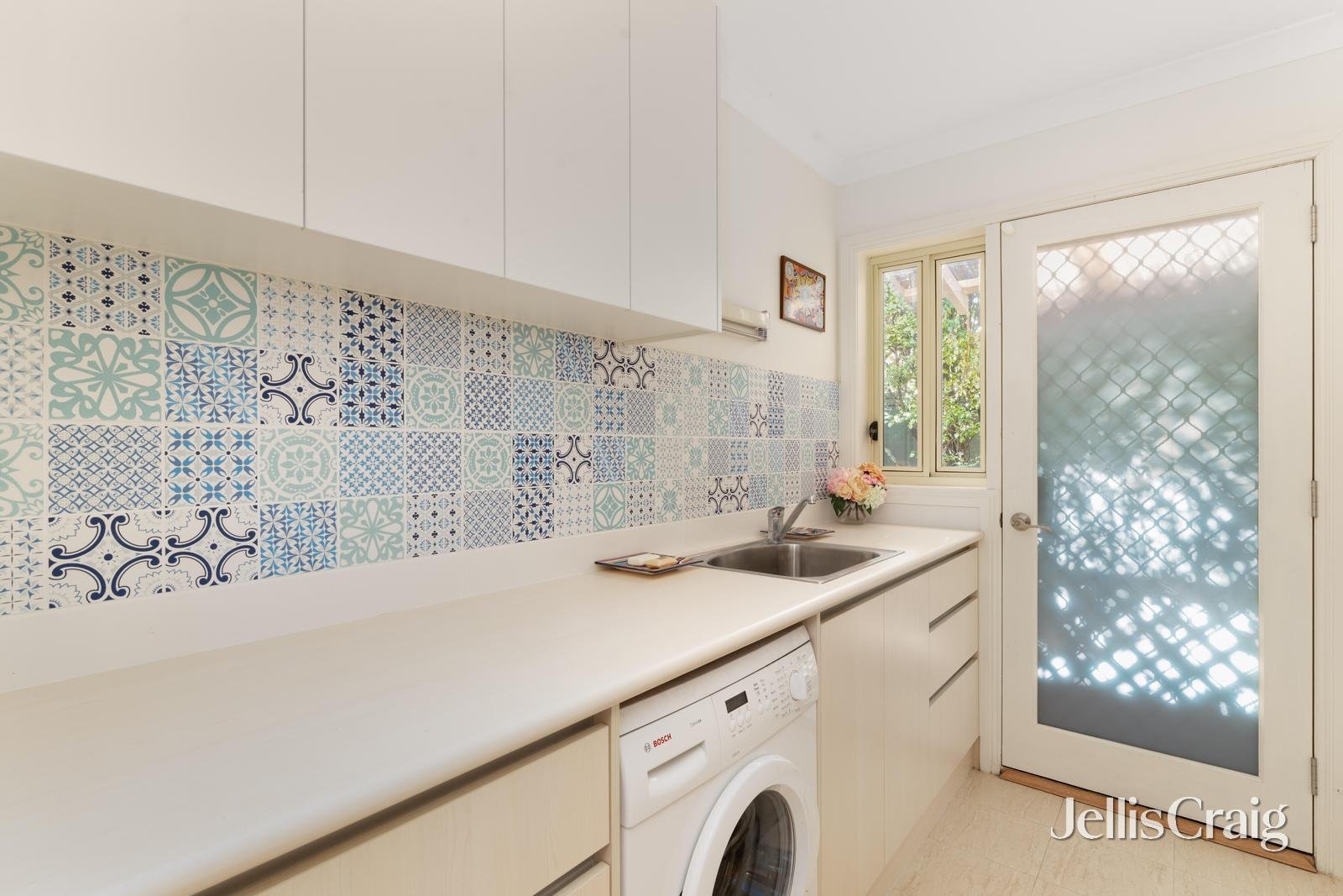 3 Faversham Avenue, Lake Gardens image 20