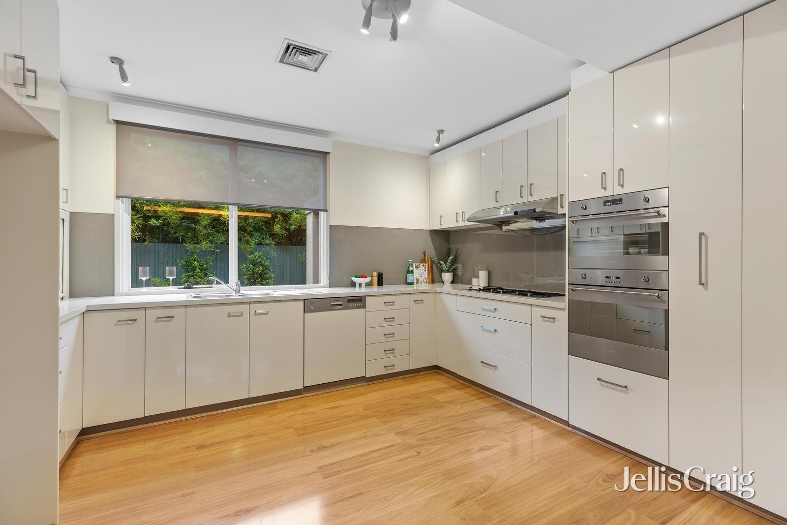 3 Faversham Road, Canterbury image 7