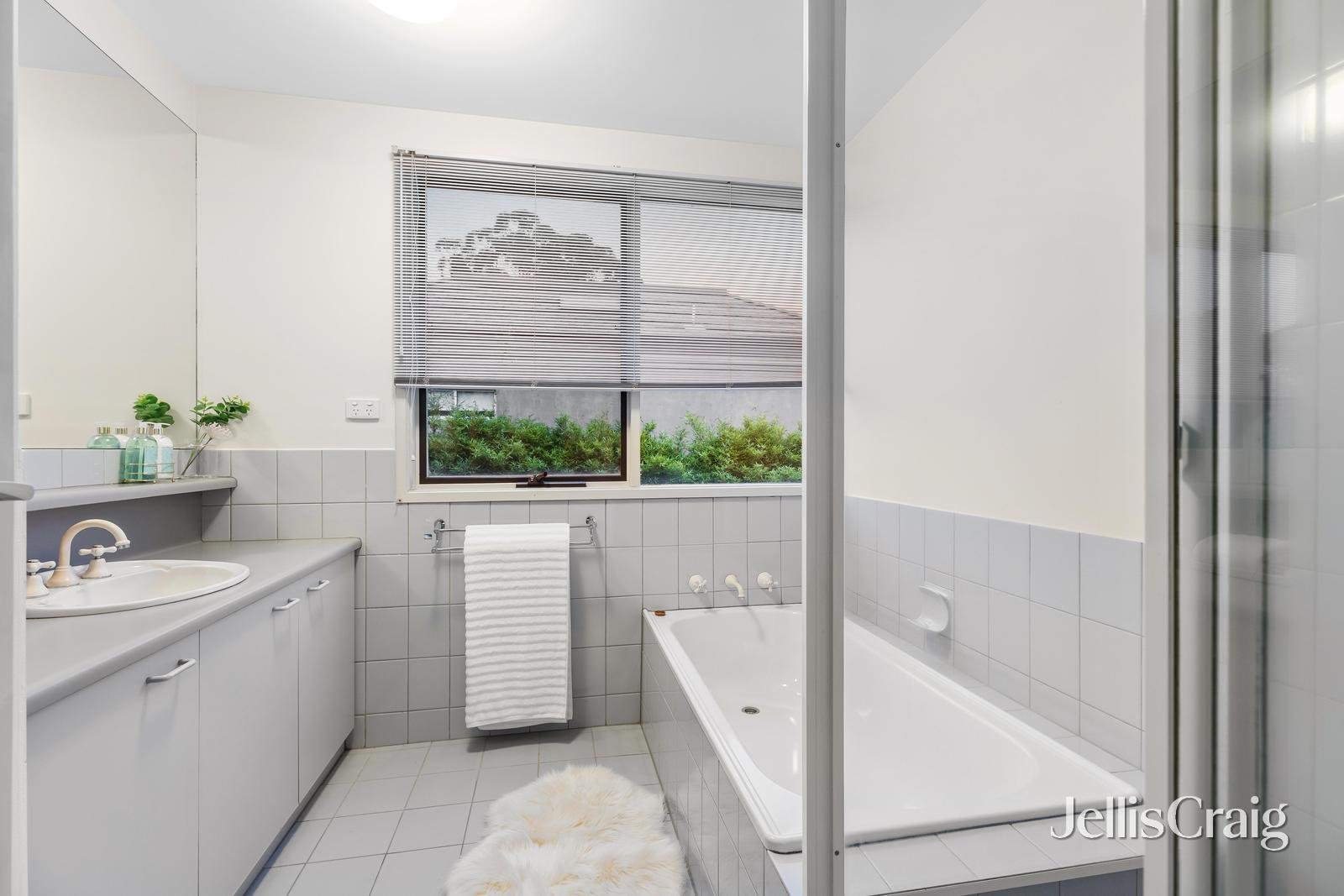 3 Faversham Road, Canterbury image 12