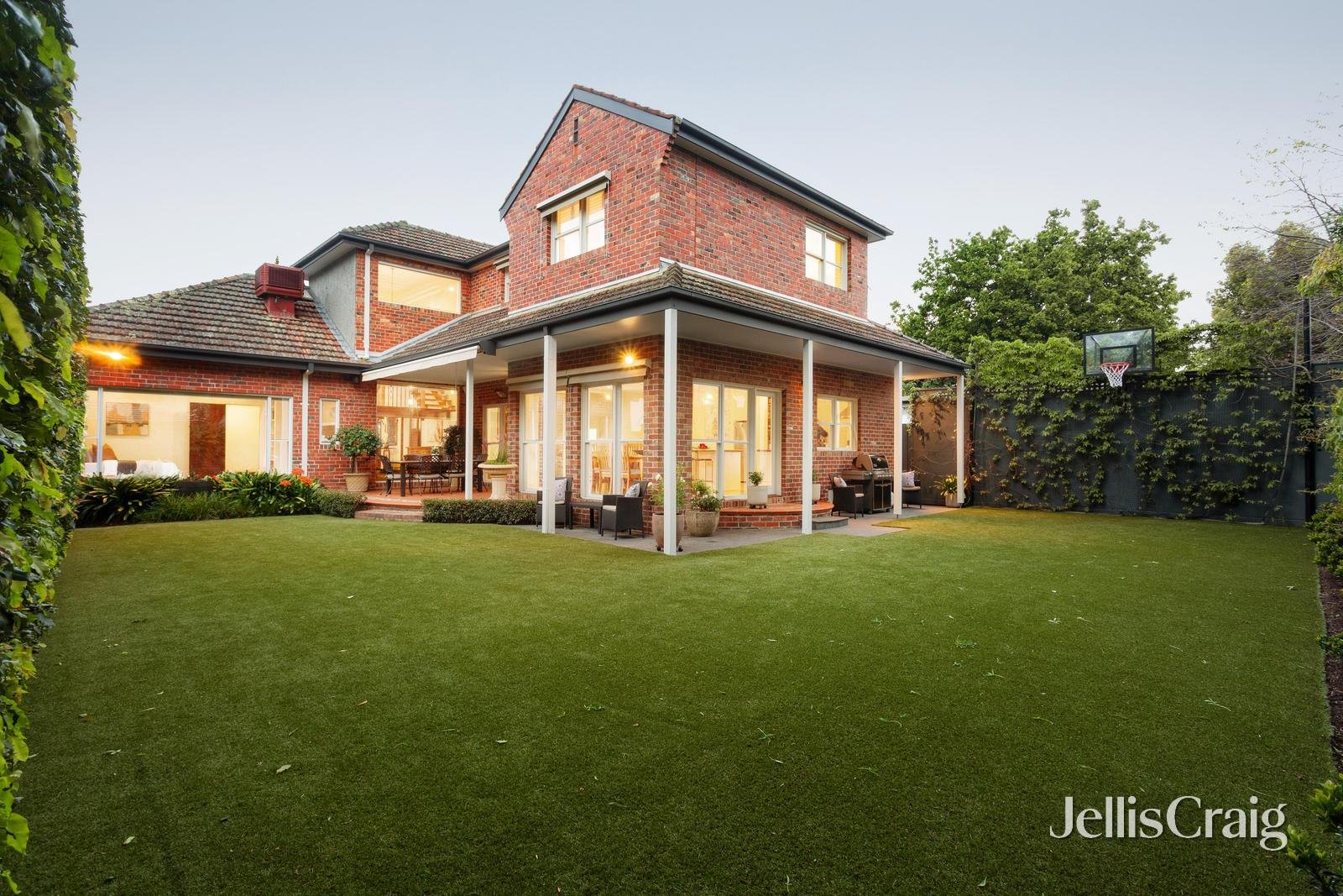 3 Flinders Avenue, Canterbury image 14
