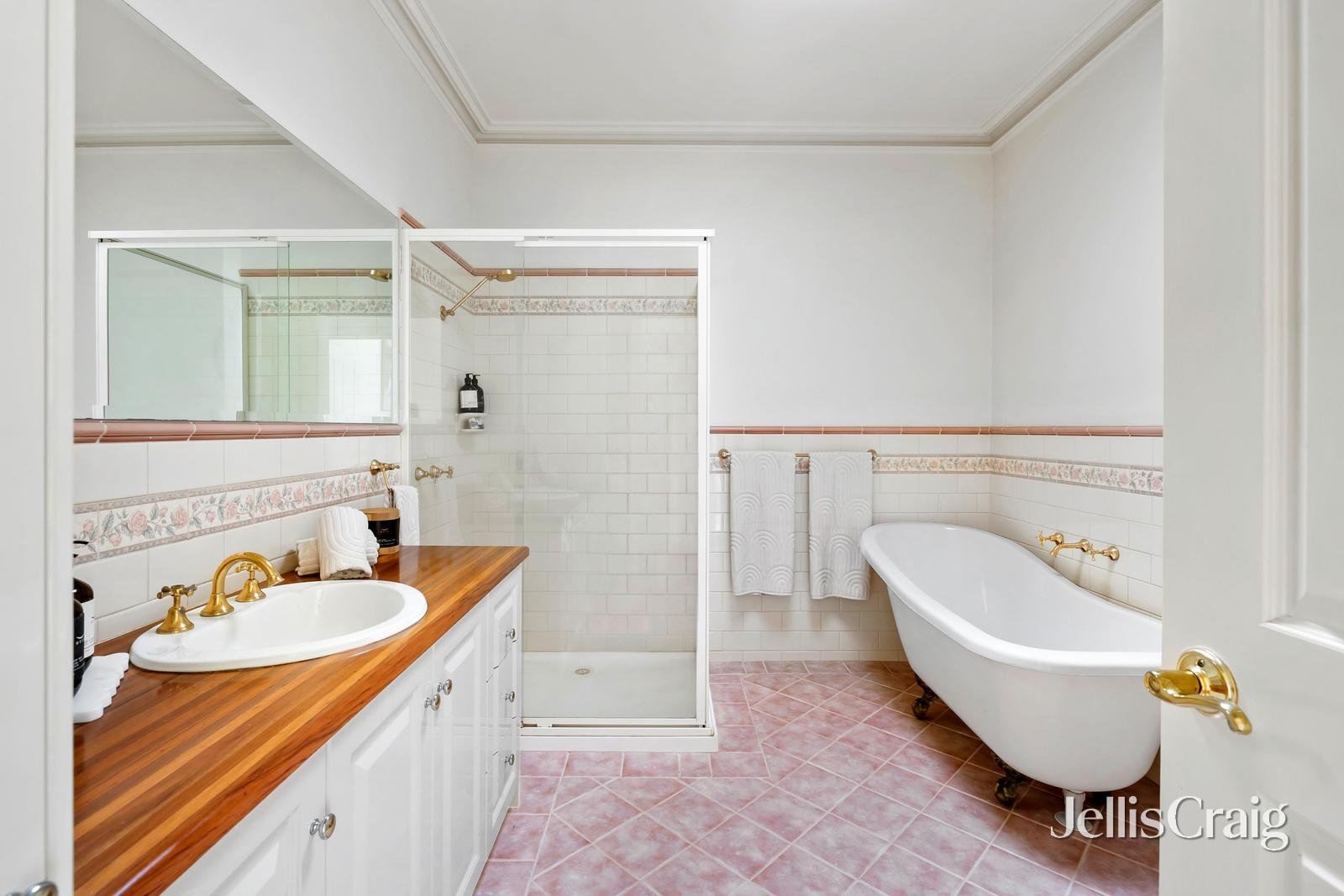 3 Florence Road, Surrey&nbsp;Hills image 5