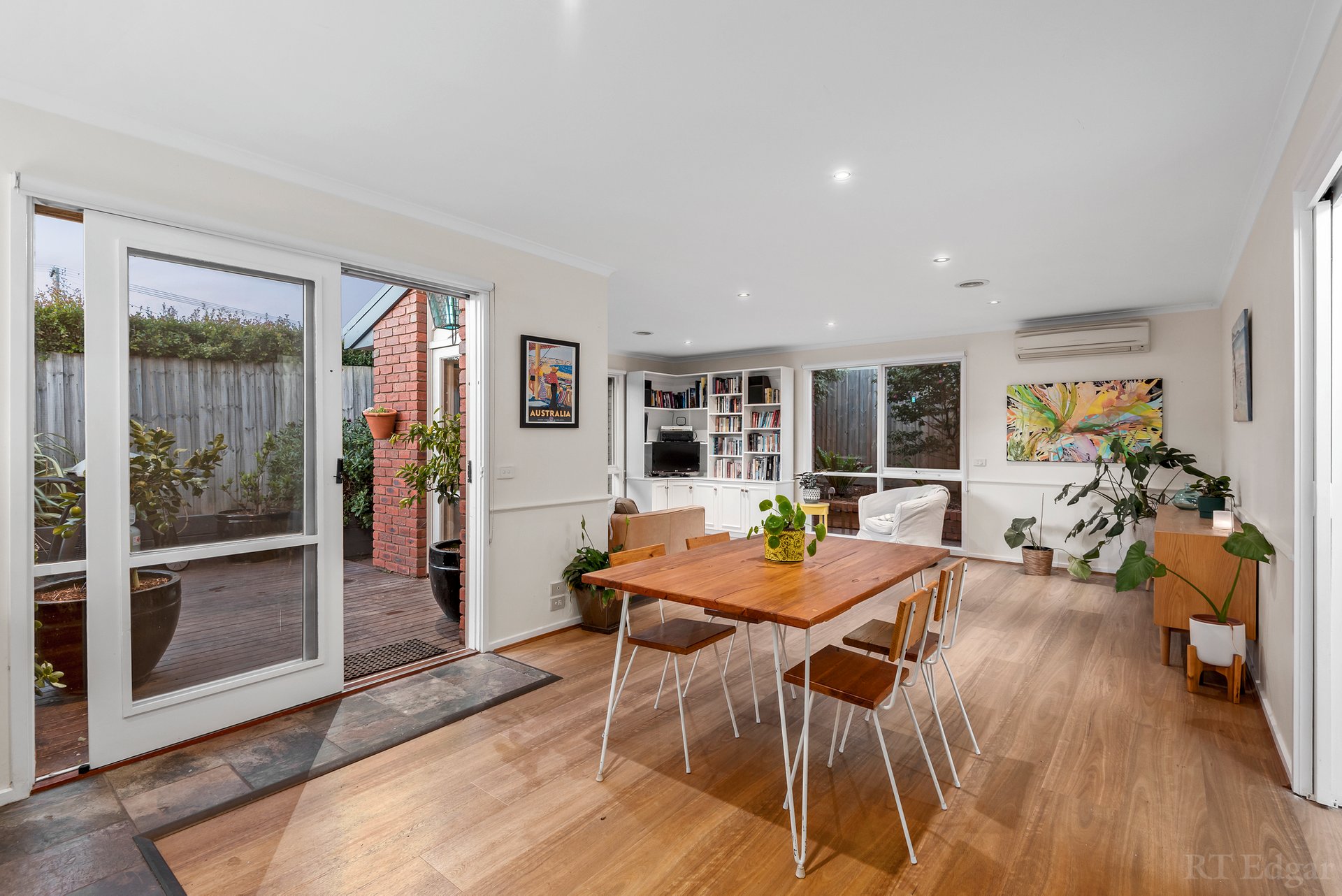 Property Gallery Thumbnail 6