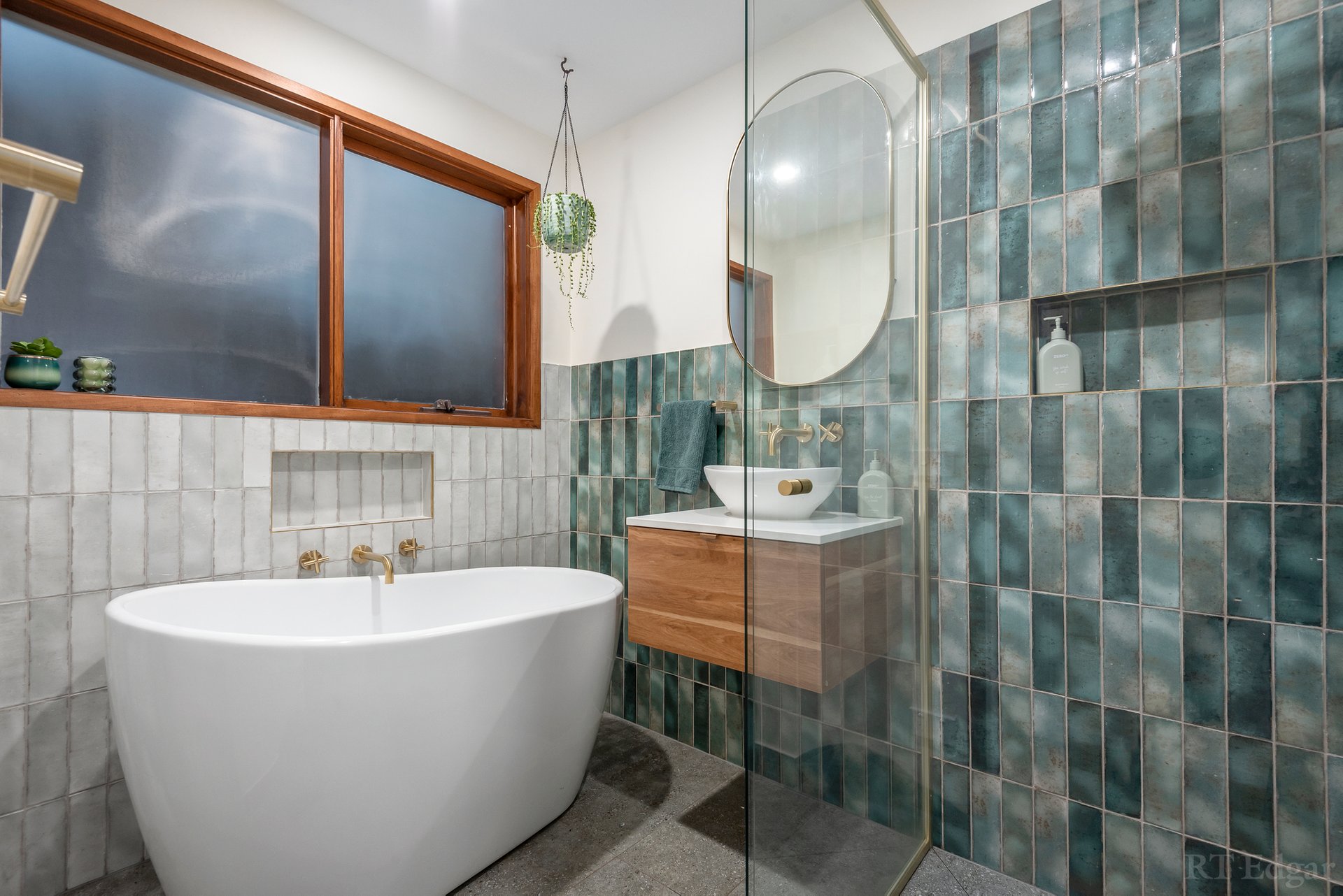 Property Gallery Thumbnail 12