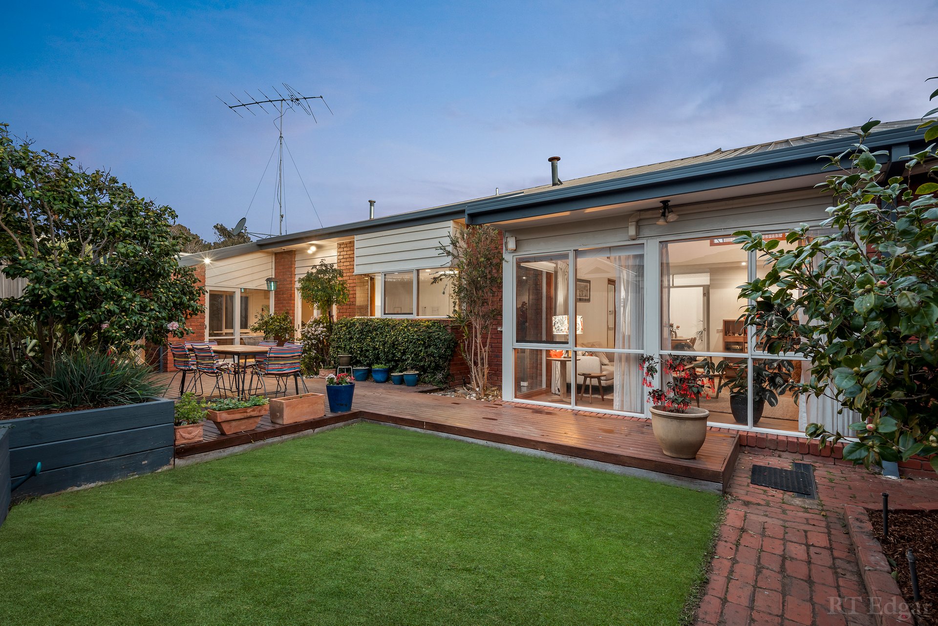 Property Gallery Thumbnail 17