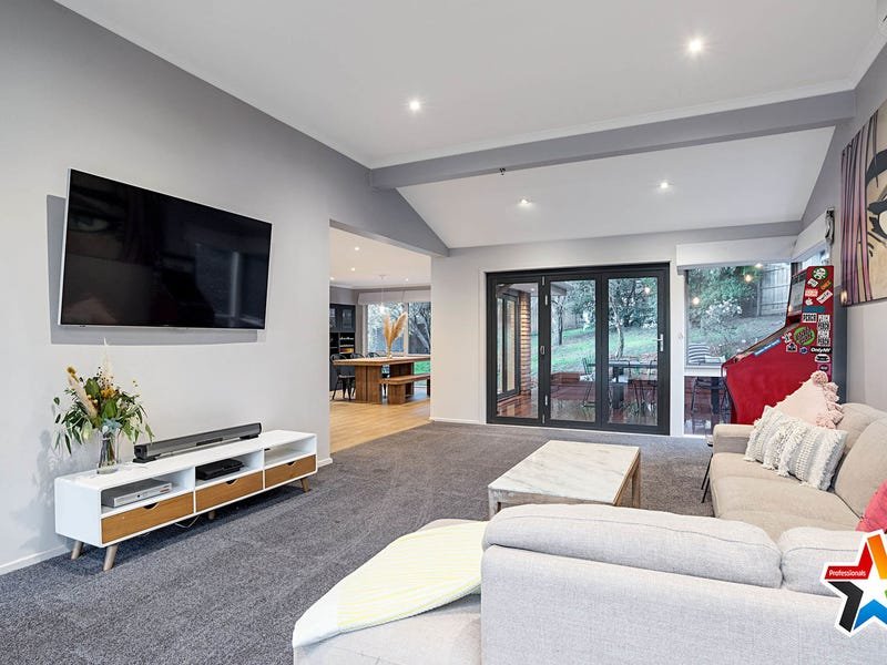 3 French Close, Mooroolbark image 3