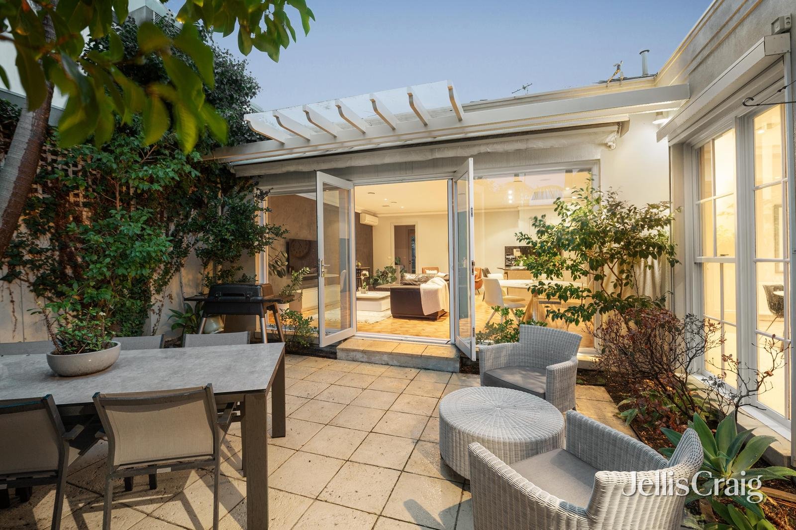 3 Gatehouse Place, Brighton image 14