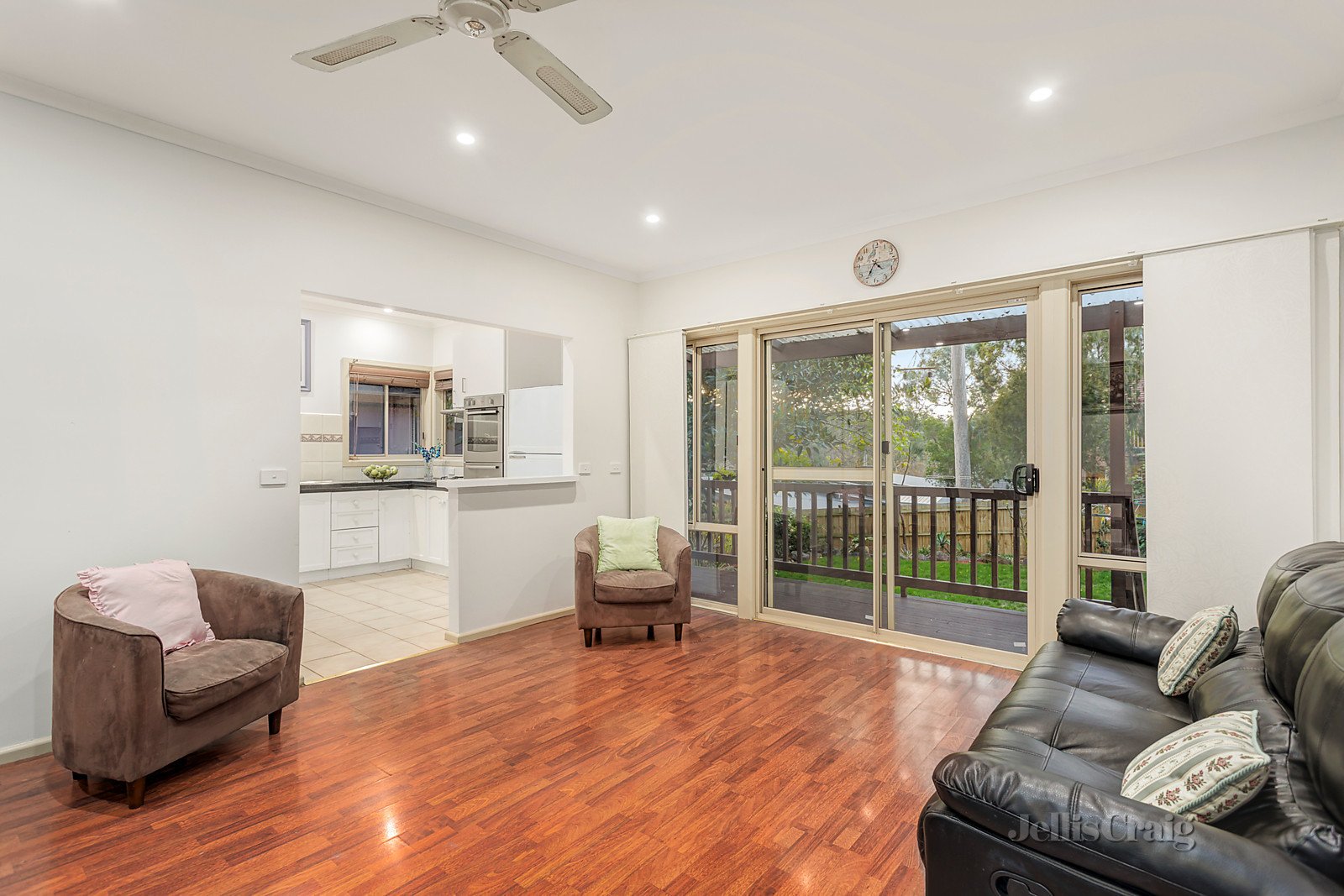 3 Gillian Road, Mount Waverley image 4