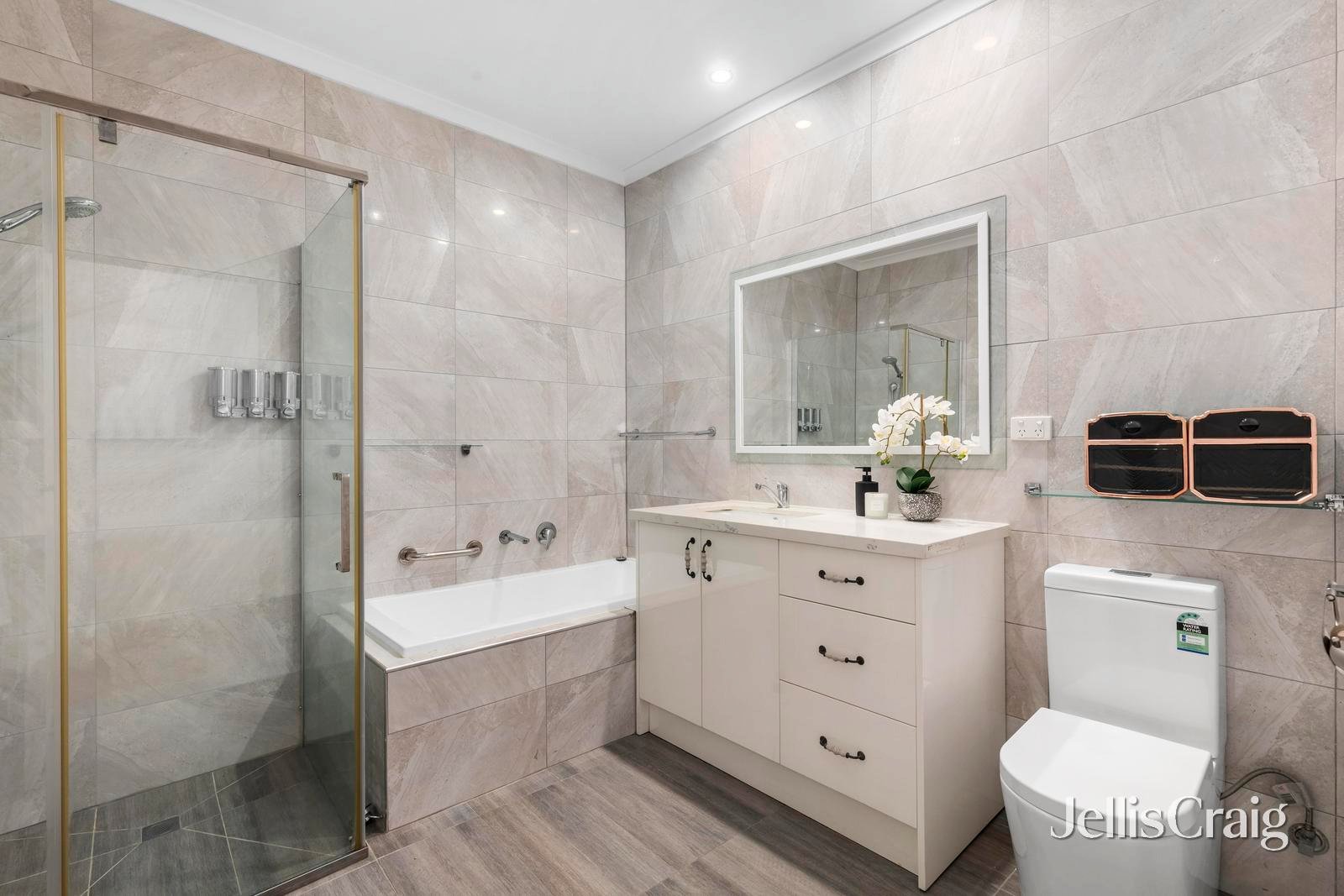 3 Gillian Road, Mount&nbsp;Waverley image 10