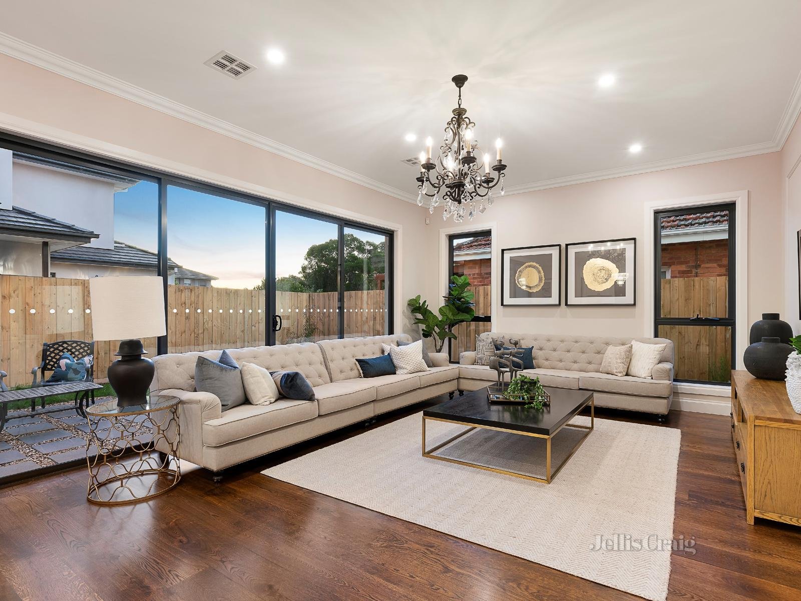 3 Glenmore Grove, Mount Waverley image 3