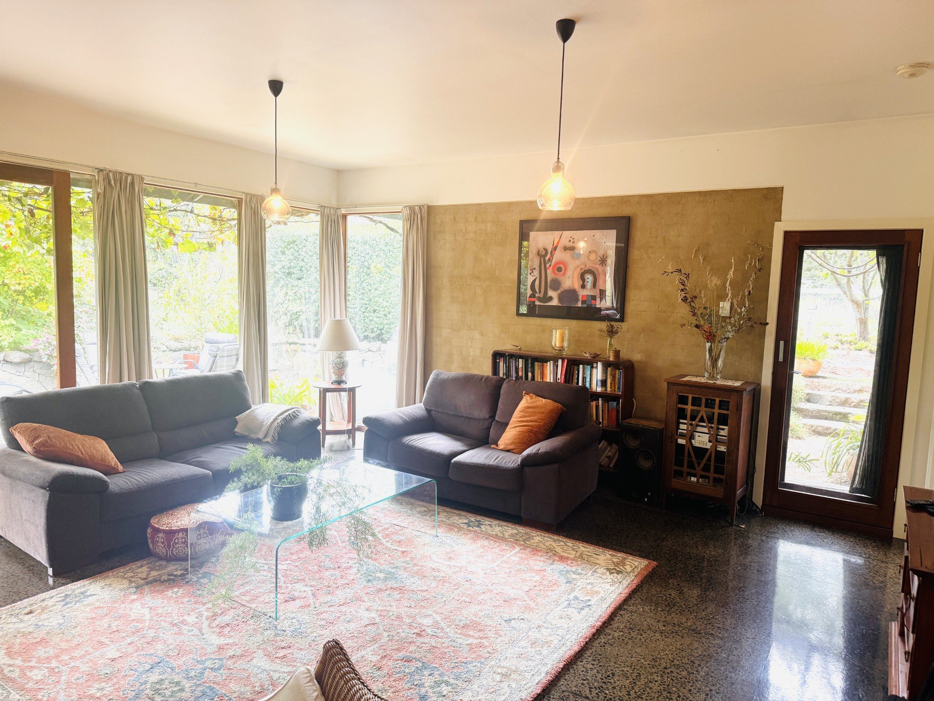 Property Gallery Thumbnail 11