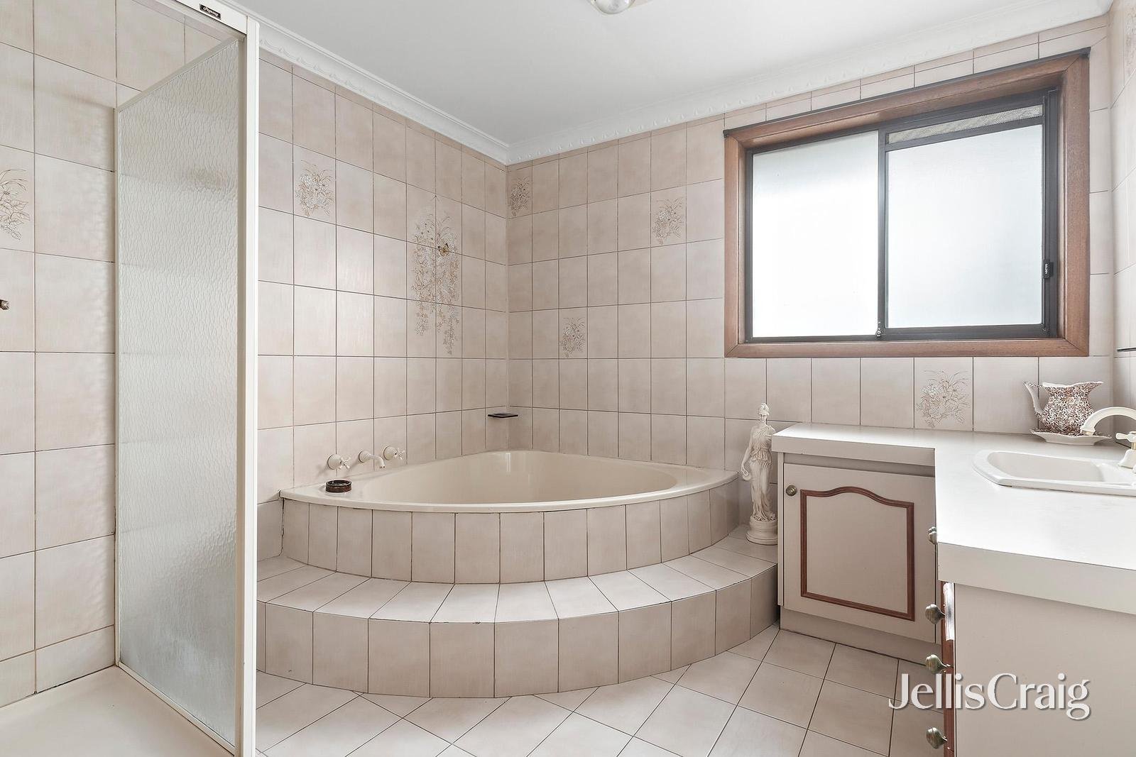 3 Glenview Court, Avondale Heights image 12