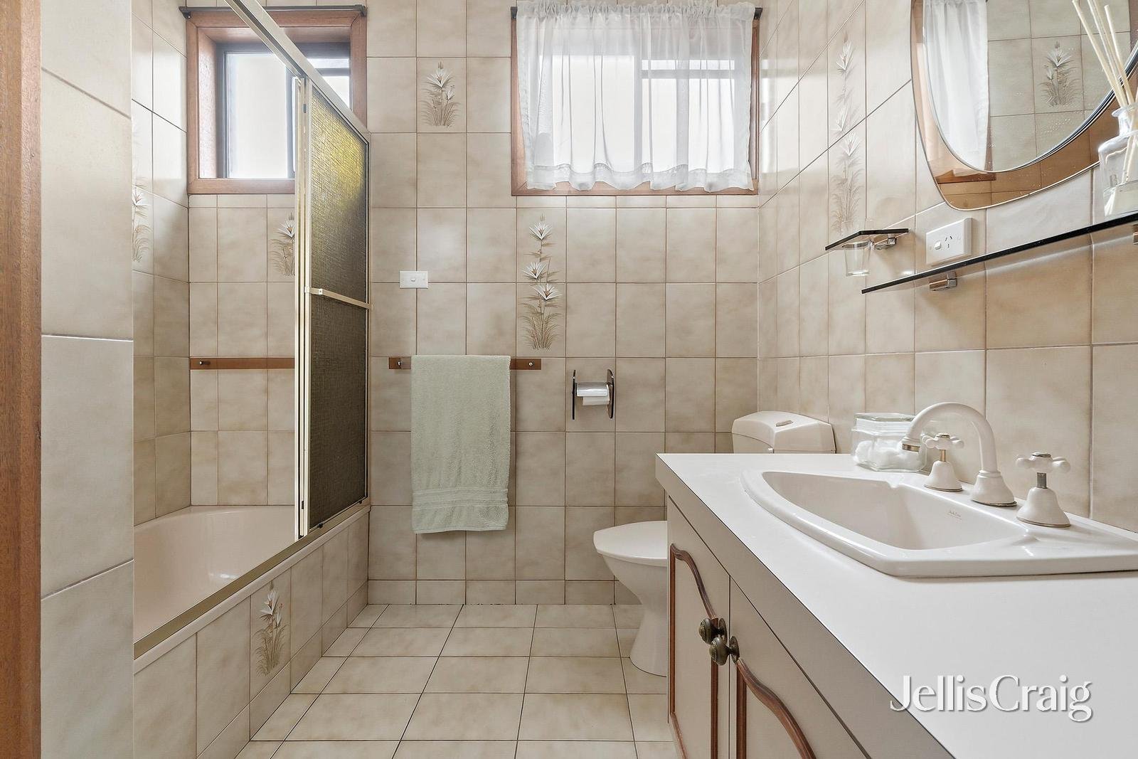 3 Glenview Court, Avondale Heights image 13