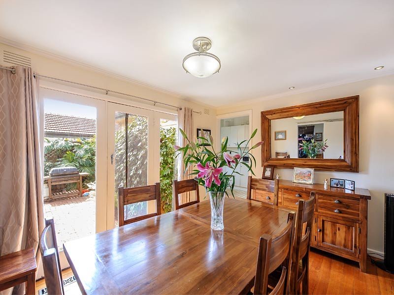 3 Goulburn Street, Box Hill North image 2