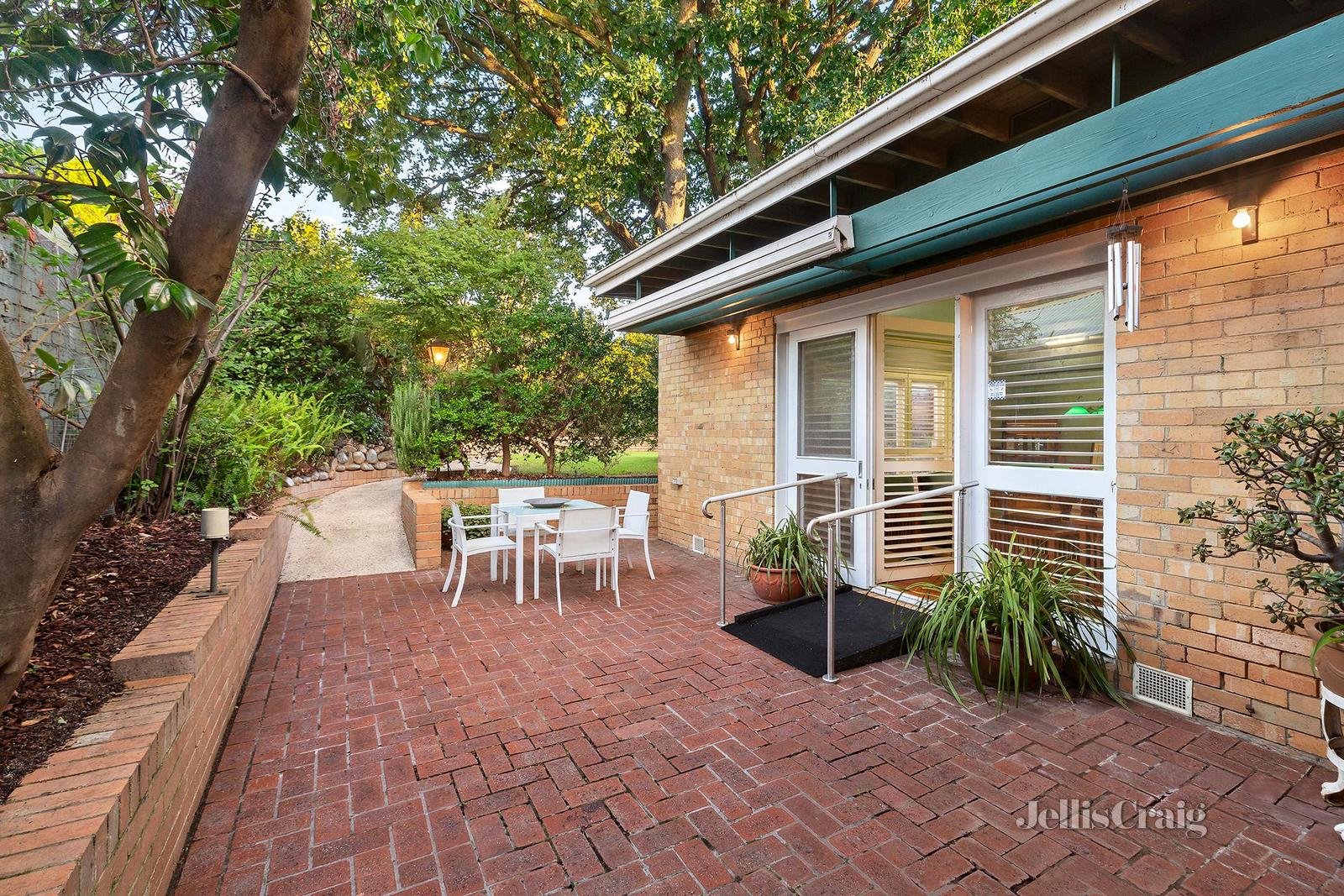 3 Graham Street, Surrey Hills image 10