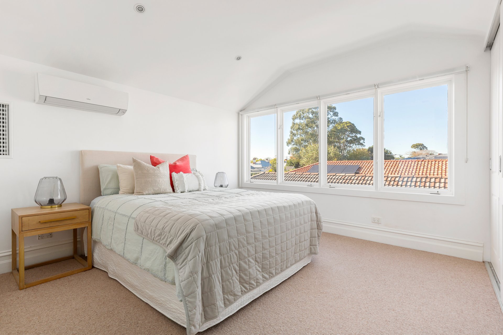 Property Gallery Thumbnail 10