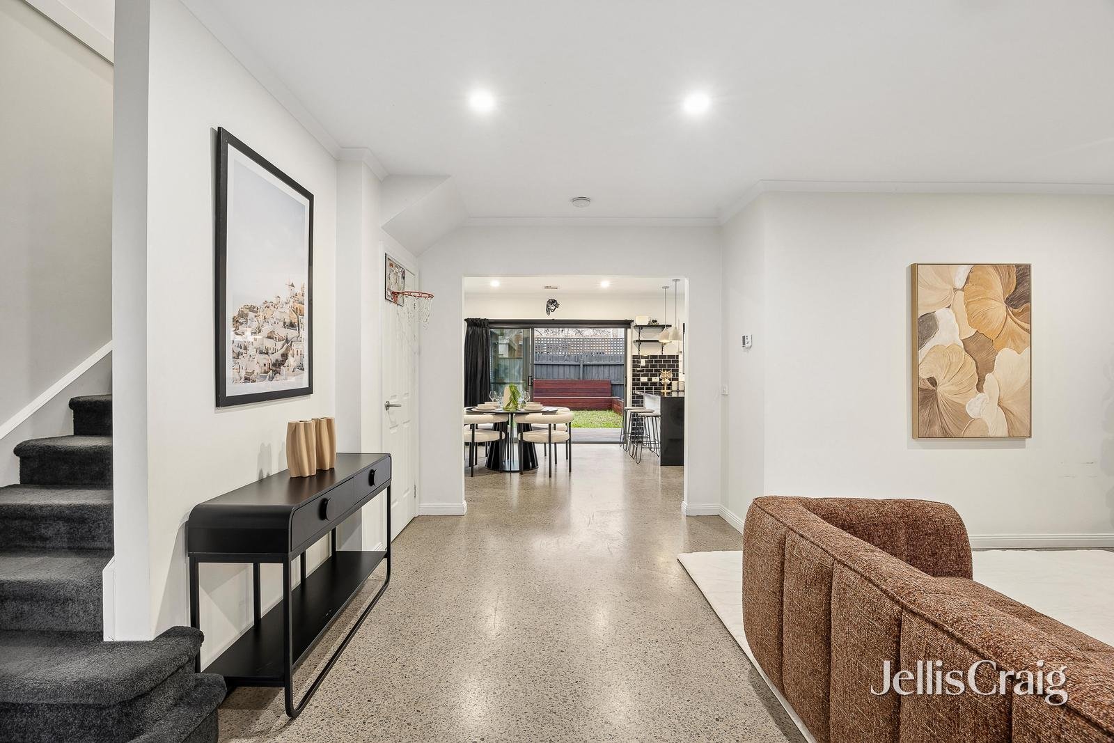 3 Grassland Avenue, Coburg image 2