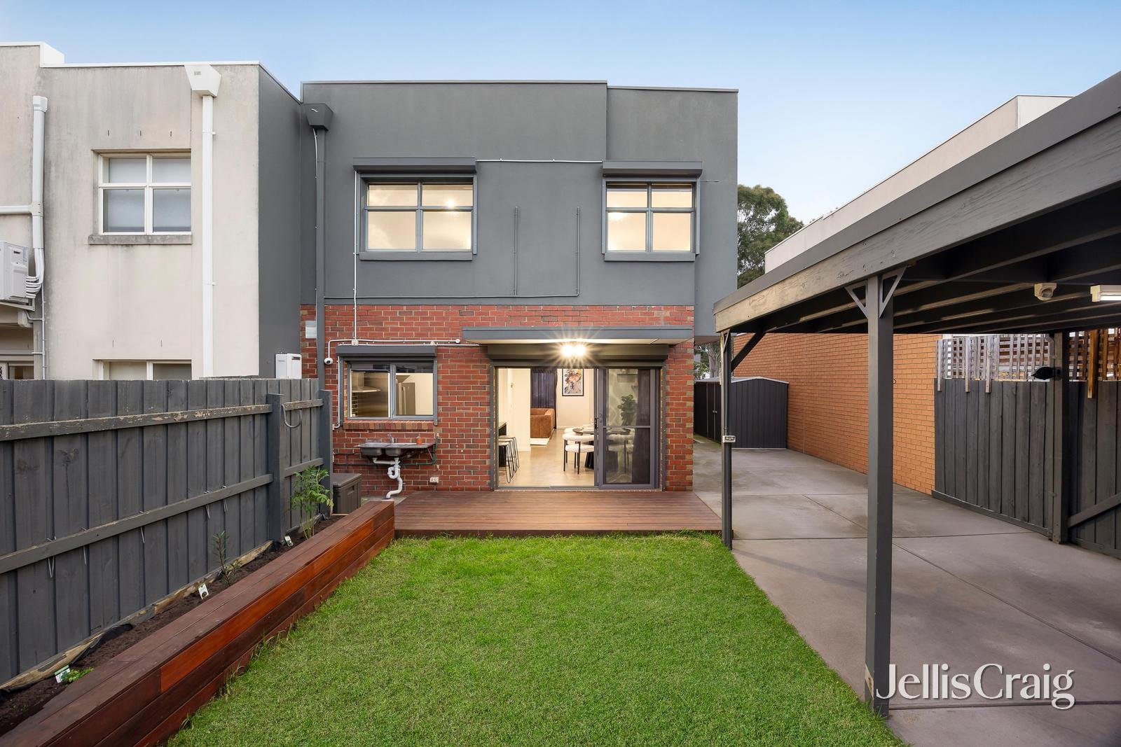 3 Grassland Avenue, Coburg image 9