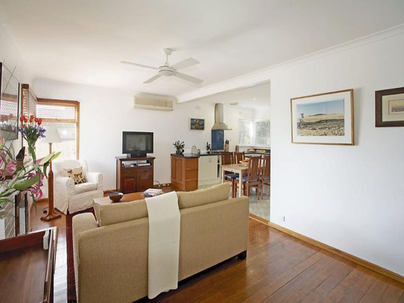3 Gunyah Road, Blackburn North image 2