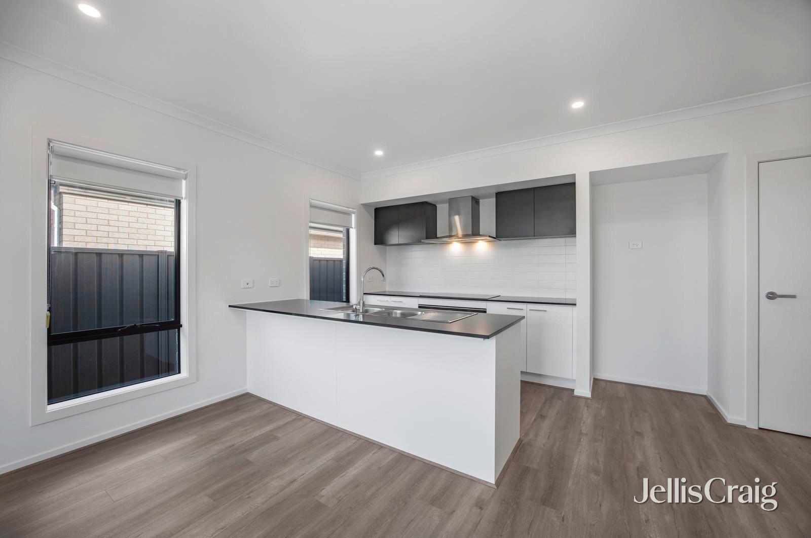 3 Halligan Street, Lucas image 2
