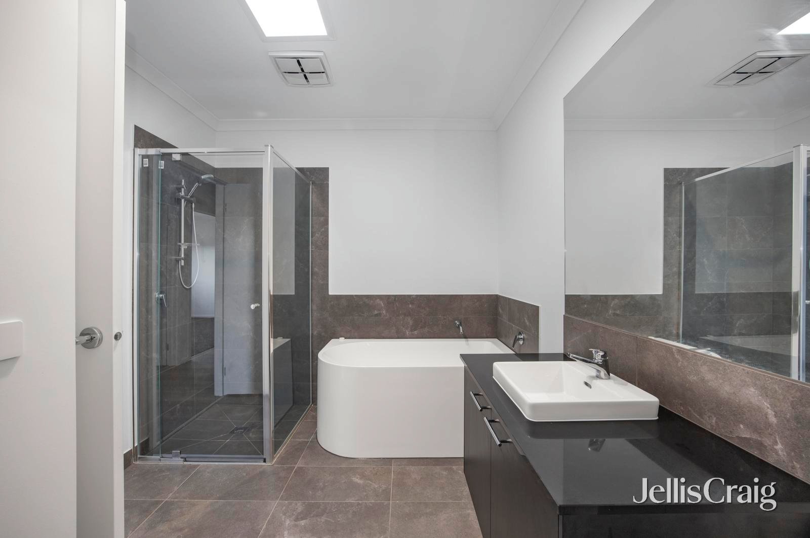 3 Halligan Street, Lucas image 6